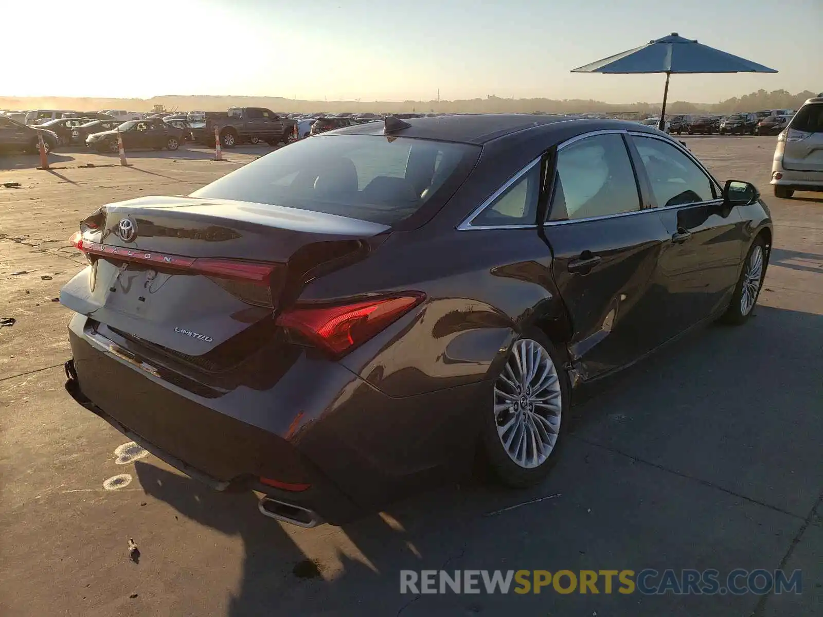 4 Photograph of a damaged car 4T1DZ1FB7LU043488 TOYOTA AVALON 2020