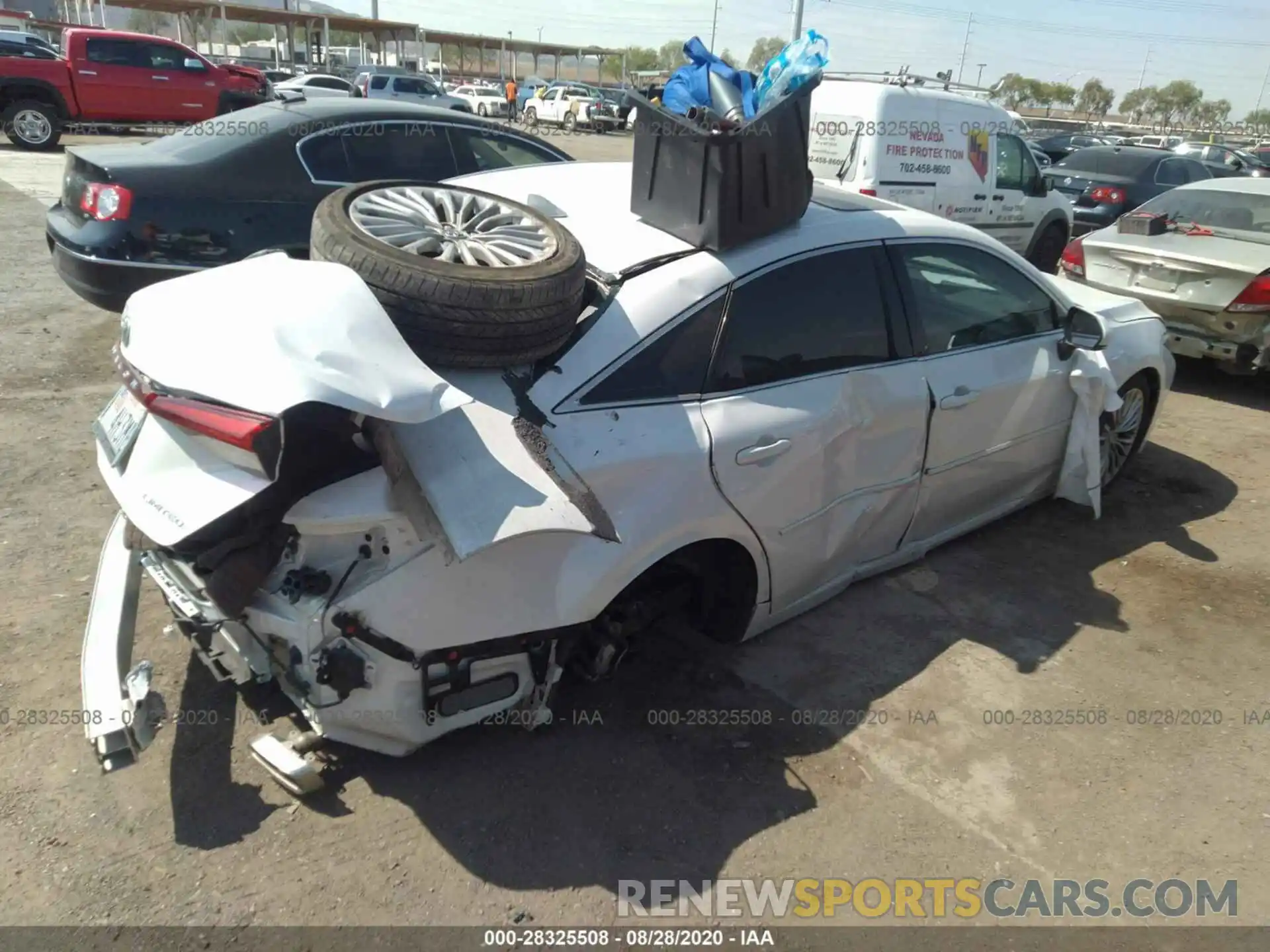 4 Photograph of a damaged car 4T1DZ1FB7LU044091 TOYOTA AVALON 2020