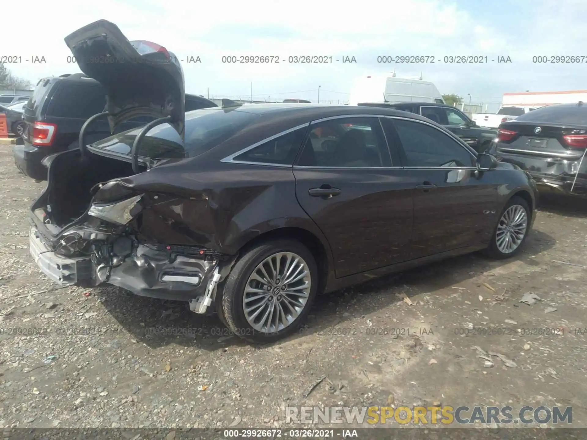 4 Photograph of a damaged car 4T1DZ1FB9LU041001 TOYOTA AVALON 2020