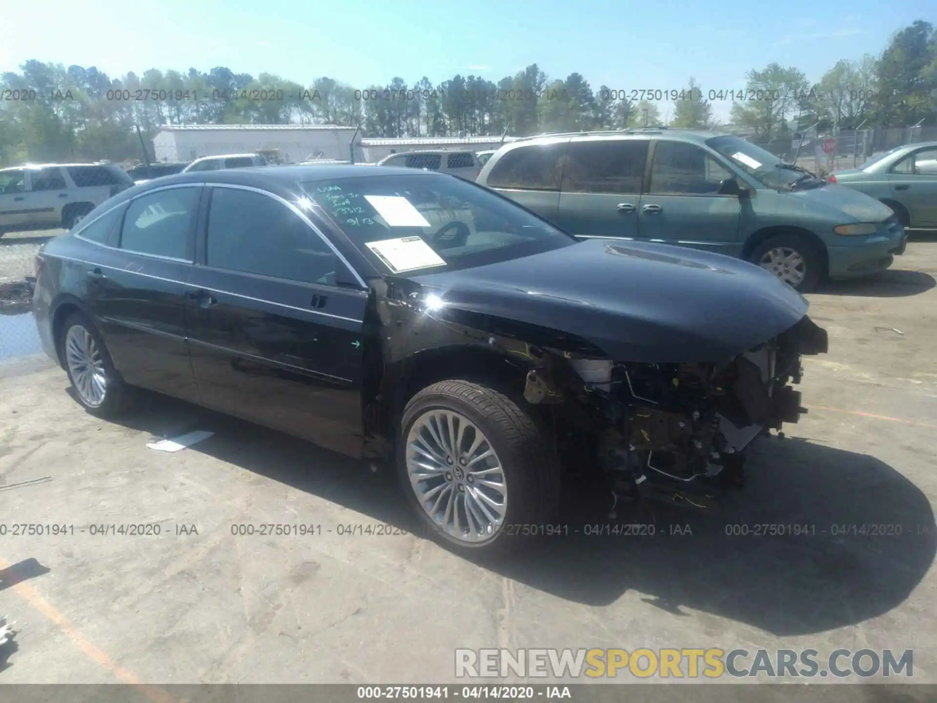 1 Photograph of a damaged car 4T1DZ1FBXLU040438 TOYOTA AVALON 2020