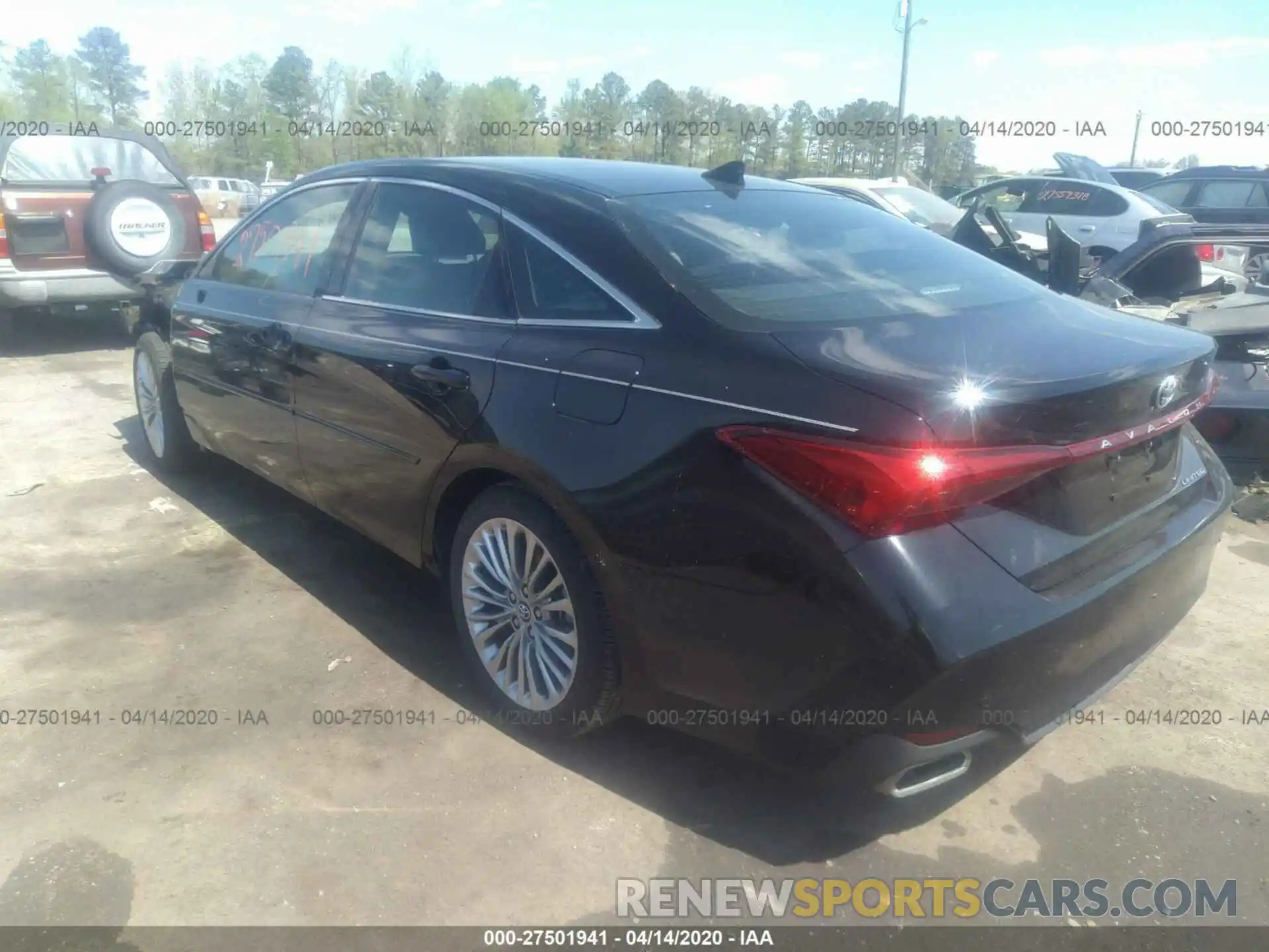 3 Photograph of a damaged car 4T1DZ1FBXLU040438 TOYOTA AVALON 2020