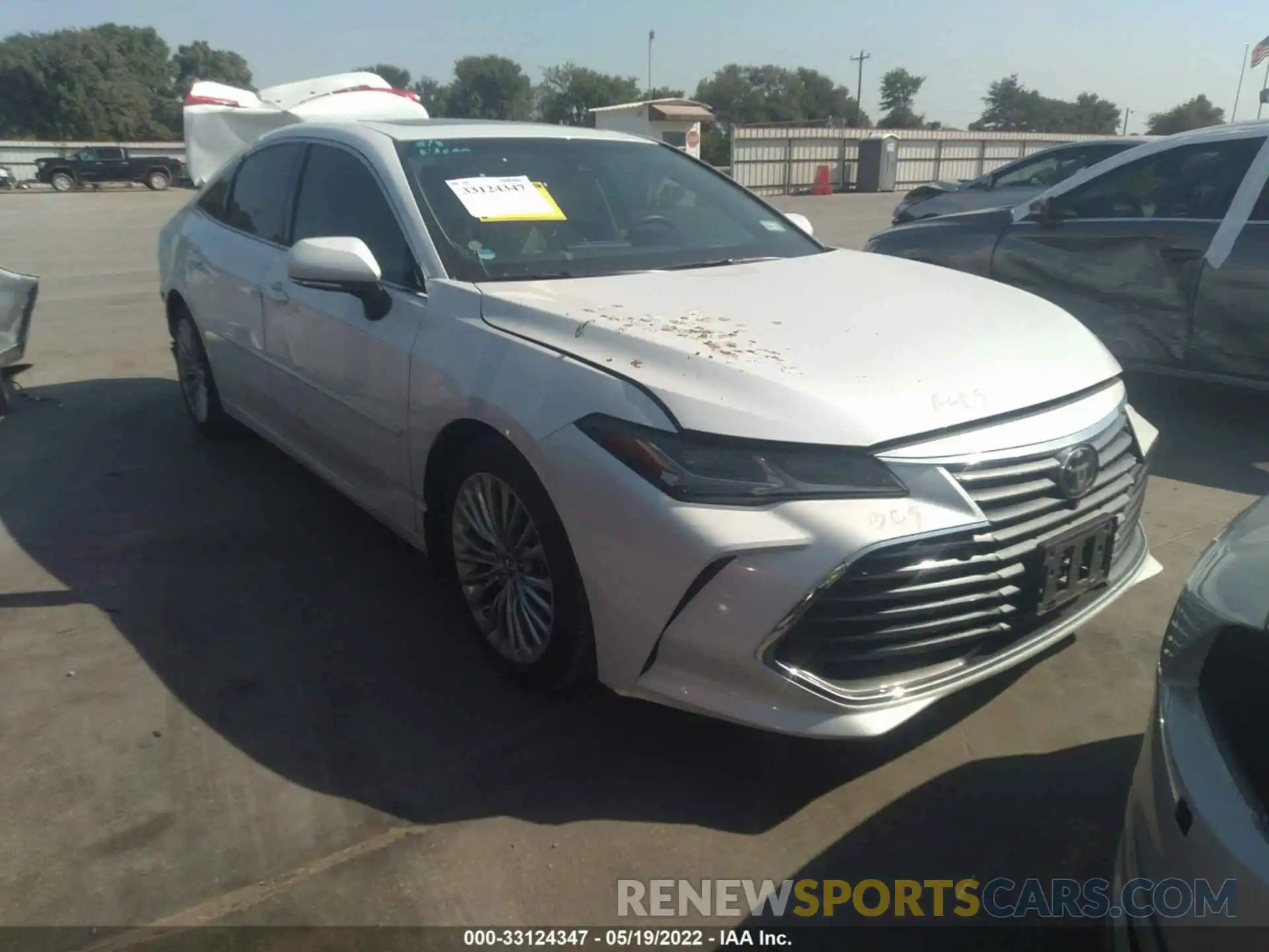 1 Photograph of a damaged car 4T1DZ1FBXLU041976 TOYOTA AVALON 2020