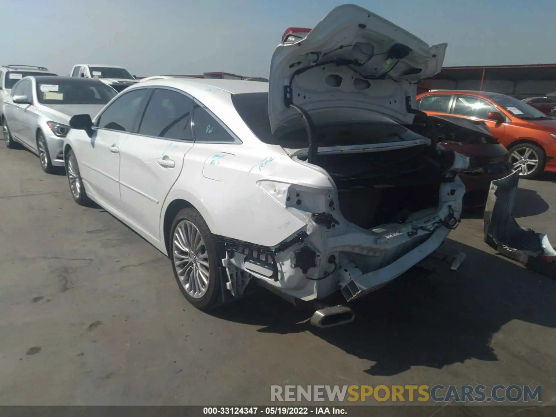 3 Photograph of a damaged car 4T1DZ1FBXLU041976 TOYOTA AVALON 2020