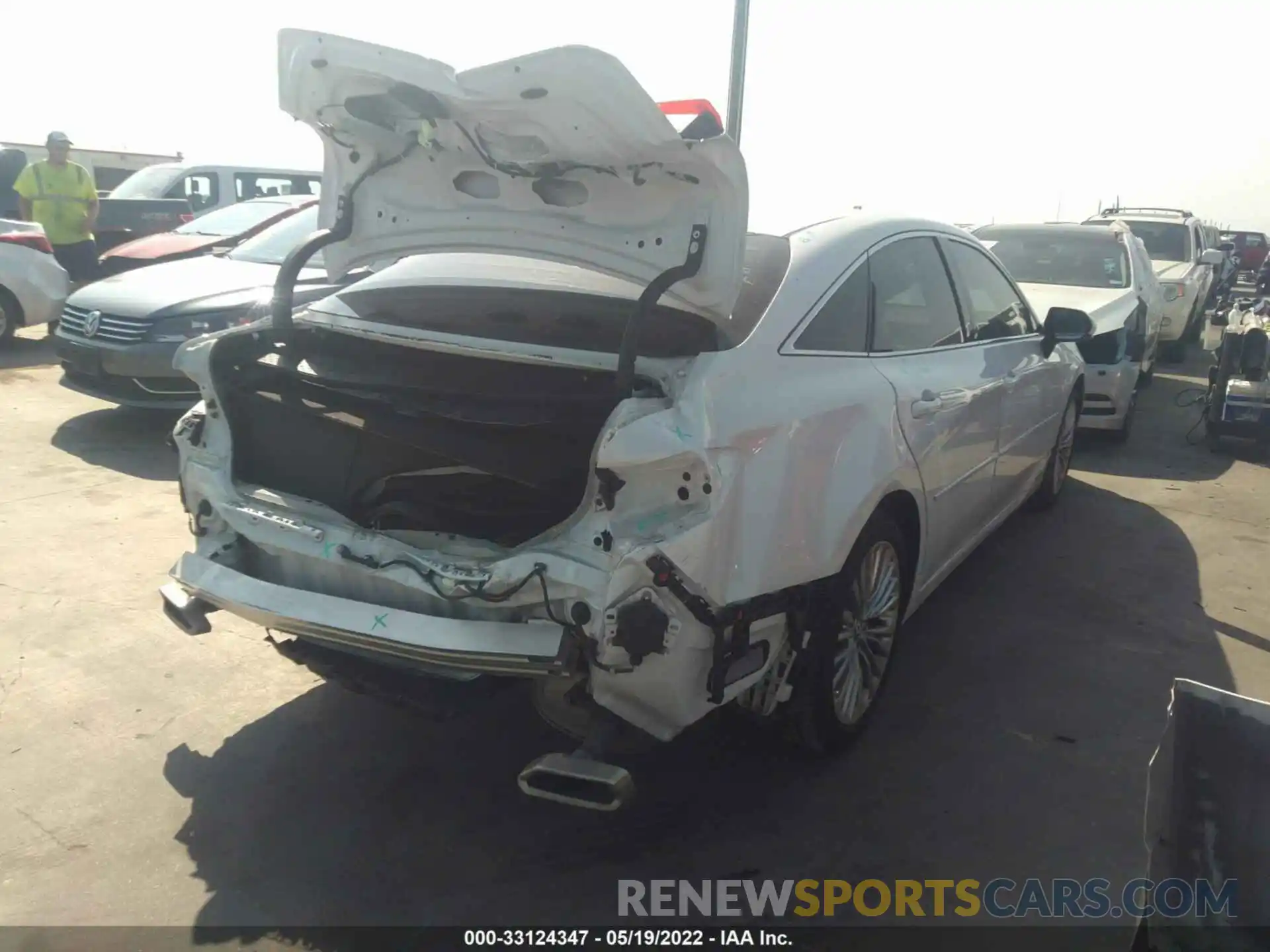 4 Photograph of a damaged car 4T1DZ1FBXLU041976 TOYOTA AVALON 2020