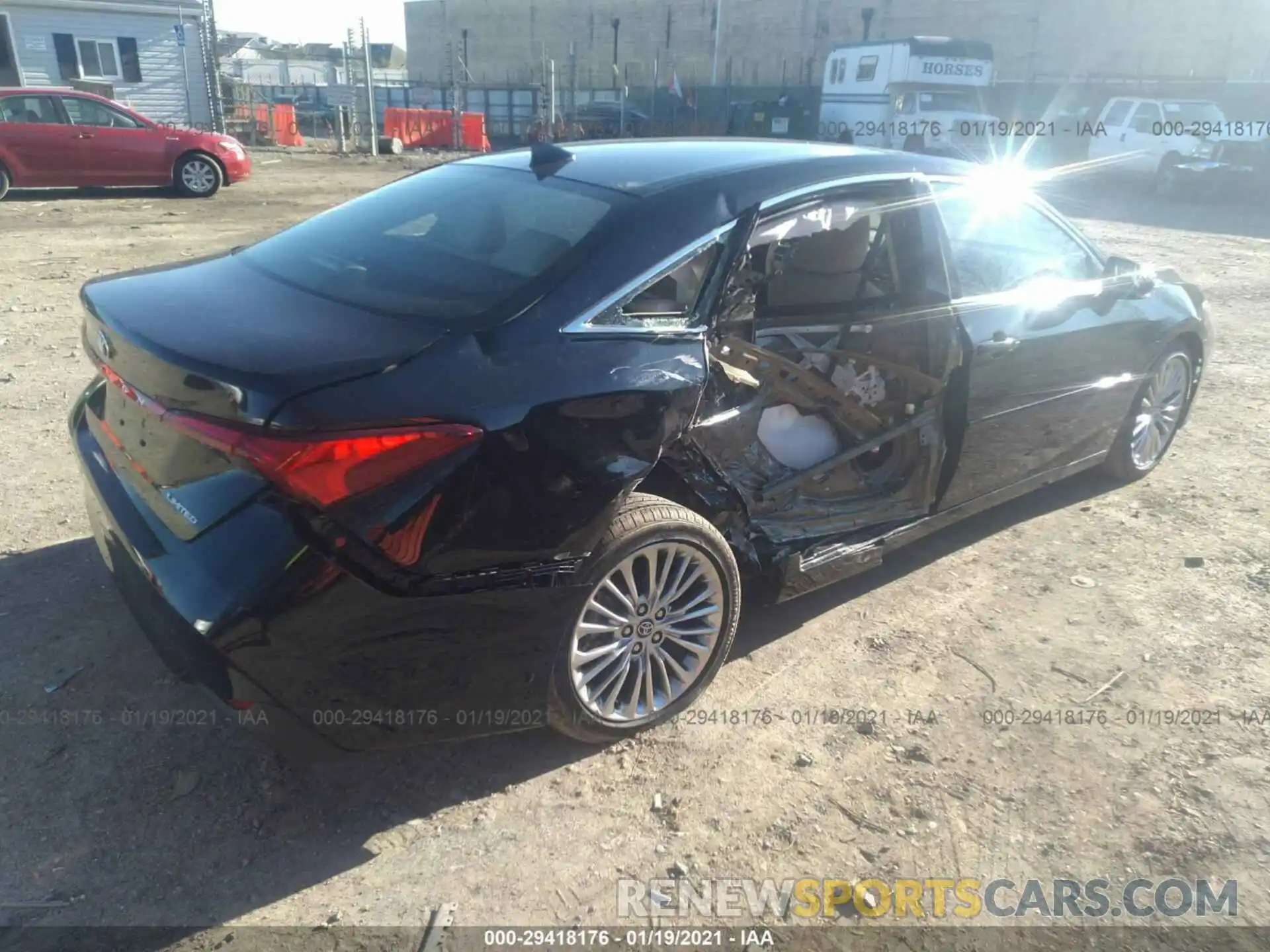 4 Photograph of a damaged car 4T1DZ1FBXLU044909 TOYOTA AVALON 2020