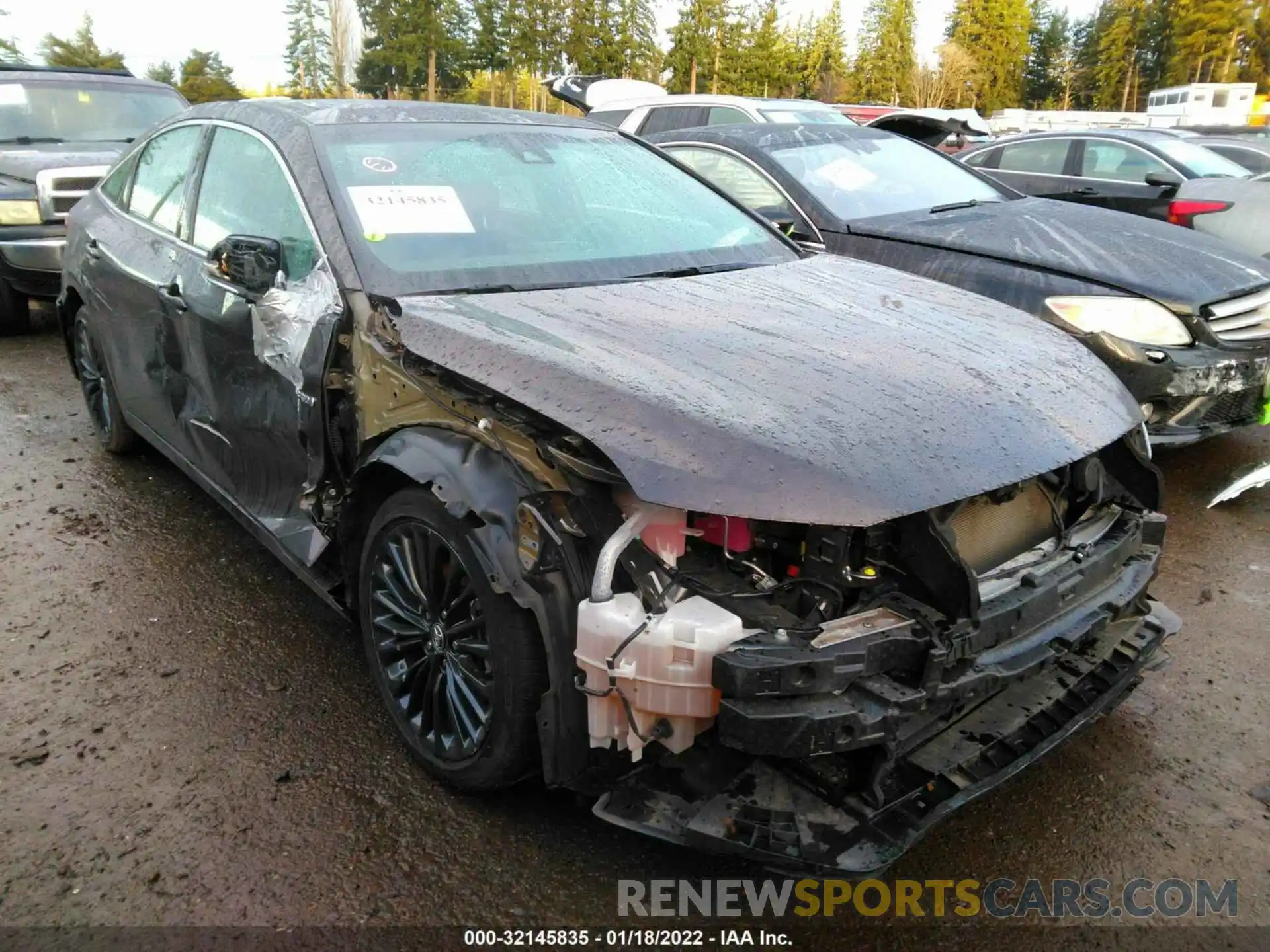 1 Photograph of a damaged car 4T1E21FB2LU016367 TOYOTA AVALON 2020