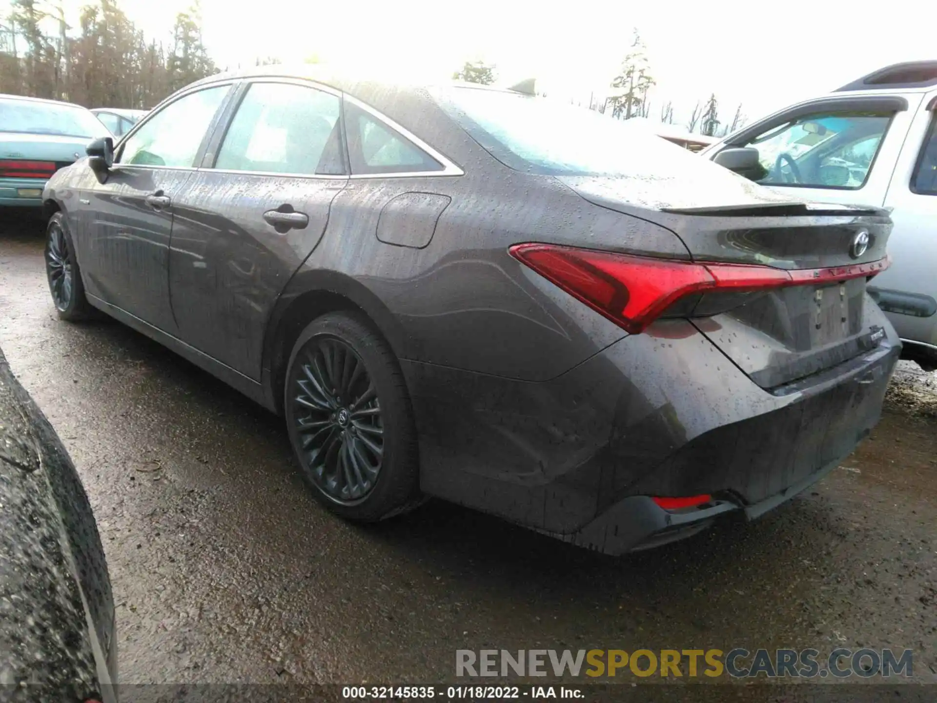 3 Photograph of a damaged car 4T1E21FB2LU016367 TOYOTA AVALON 2020