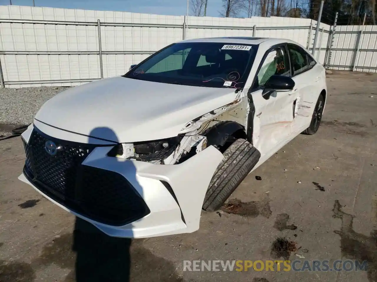 2 Photograph of a damaged car 4T1E21FB4LU014863 TOYOTA AVALON 2020