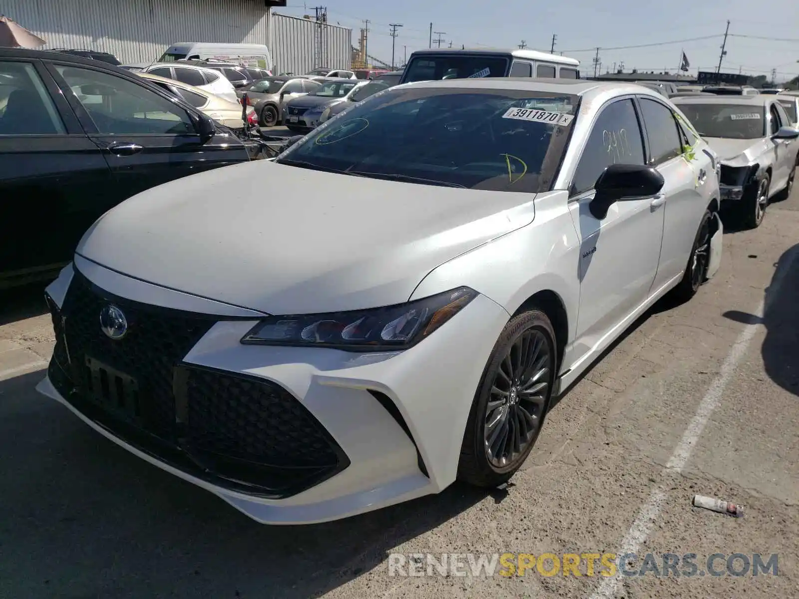 2 Photograph of a damaged car 4T1E21FB4LU016984 TOYOTA AVALON 2020