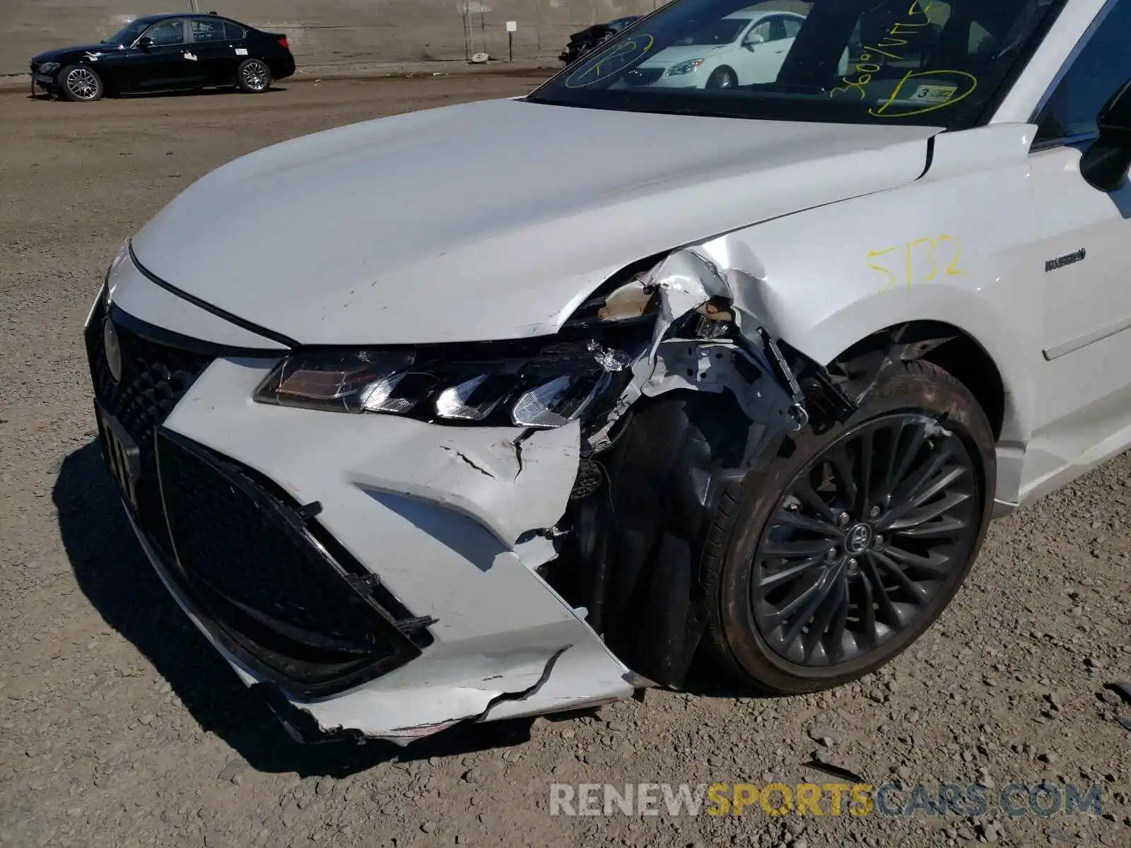 9 Photograph of a damaged car 4T1E21FB5LU015164 TOYOTA AVALON 2020