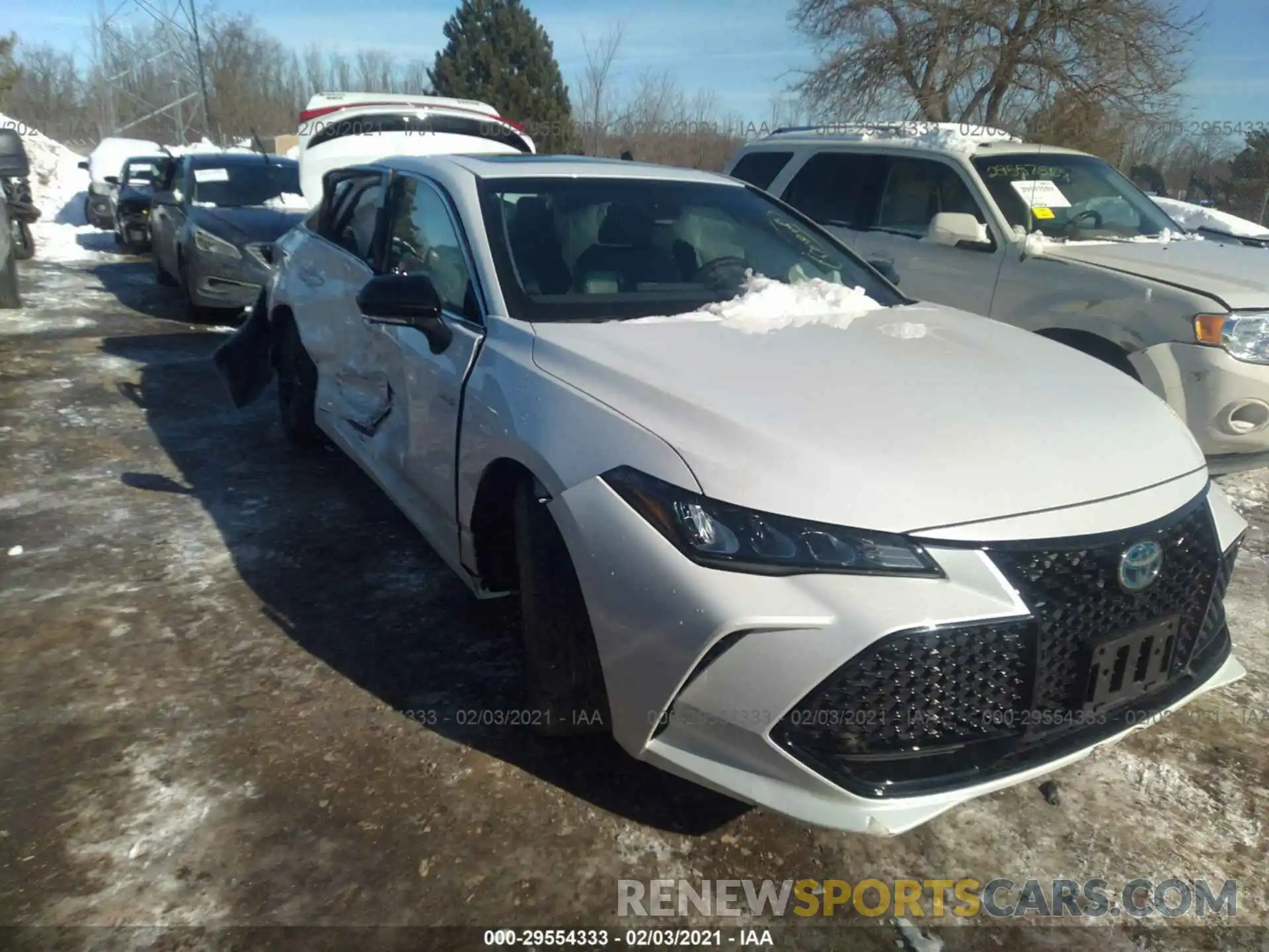 1 Photograph of a damaged car 4T1E21FB5LU015181 TOYOTA AVALON 2020