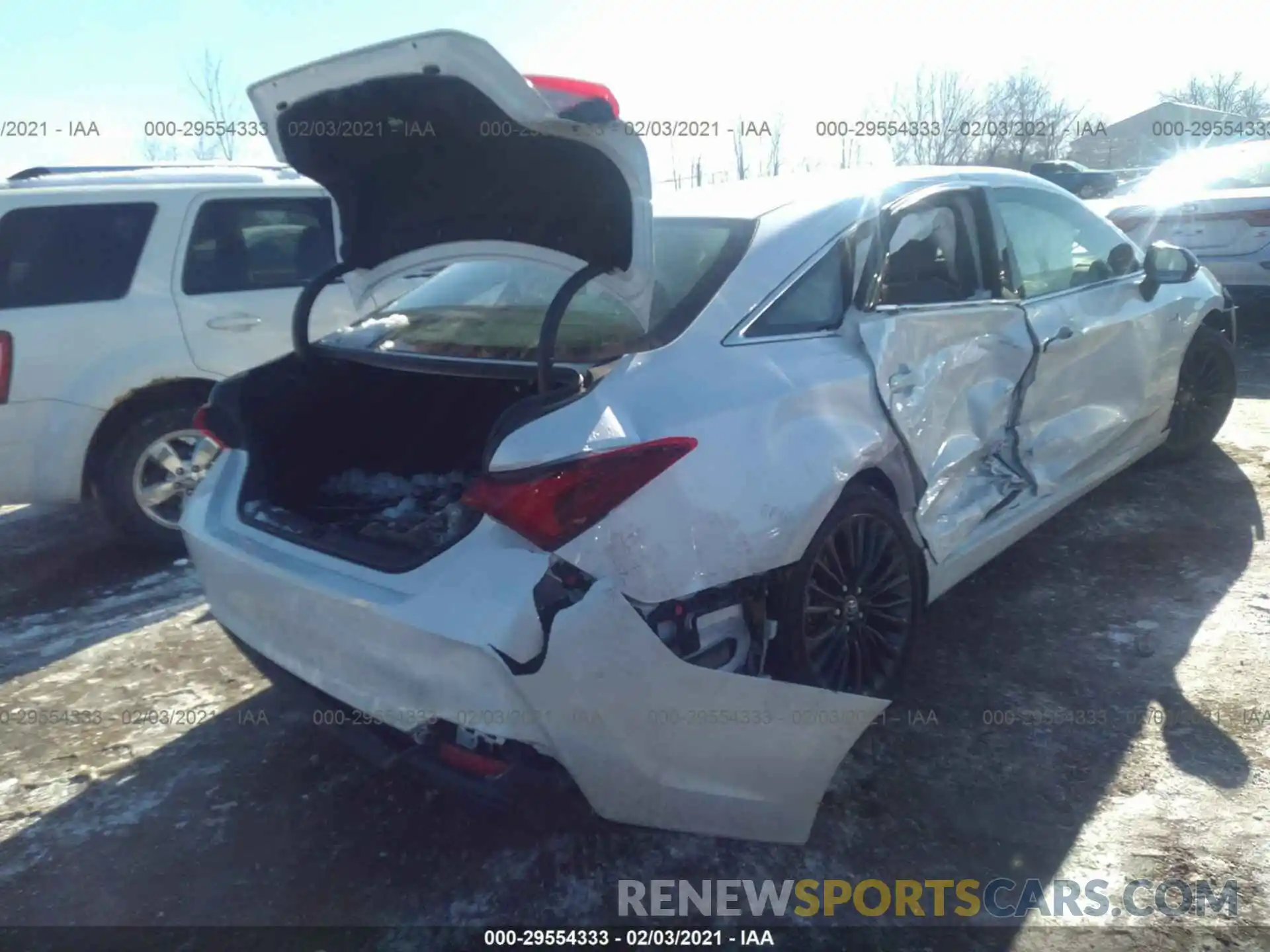 4 Photograph of a damaged car 4T1E21FB5LU015181 TOYOTA AVALON 2020