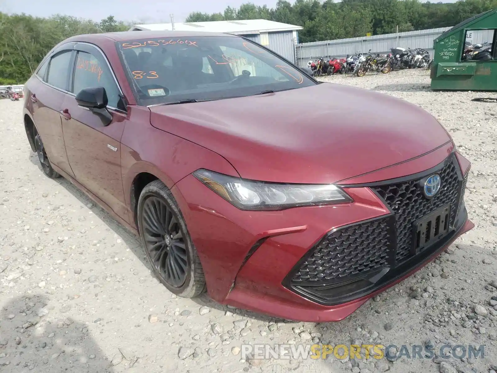 1 Photograph of a damaged car 4T1E21FB7LU012461 TOYOTA AVALON 2020