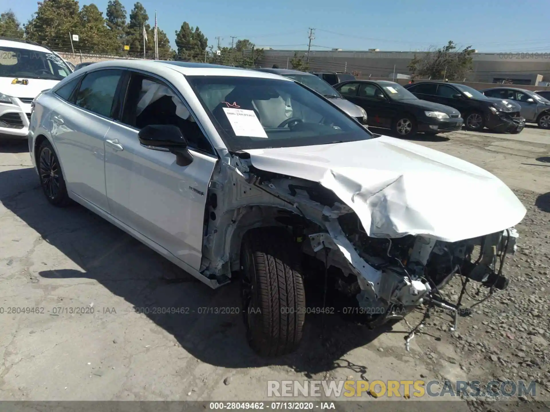 1 Photograph of a damaged car 4T1E21FB8LU017054 TOYOTA AVALON 2020