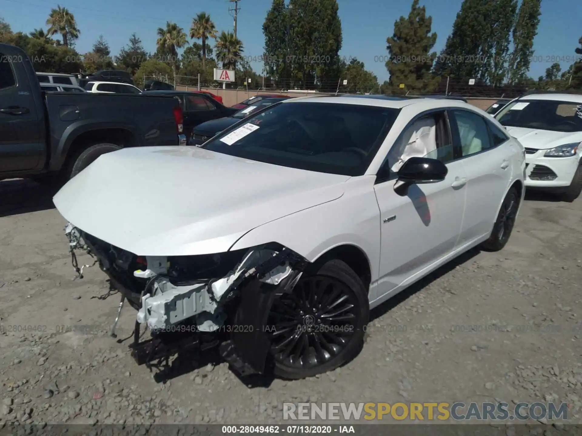 2 Photograph of a damaged car 4T1E21FB8LU017054 TOYOTA AVALON 2020