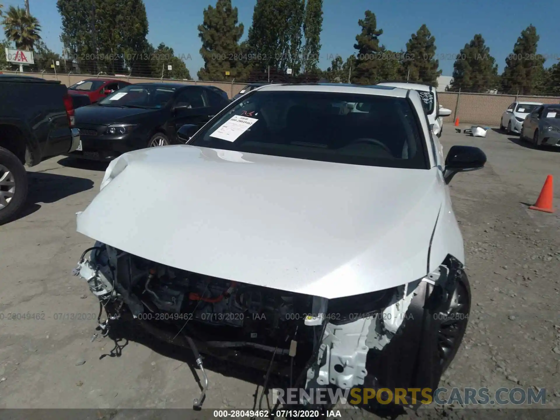 6 Photograph of a damaged car 4T1E21FB8LU017054 TOYOTA AVALON 2020