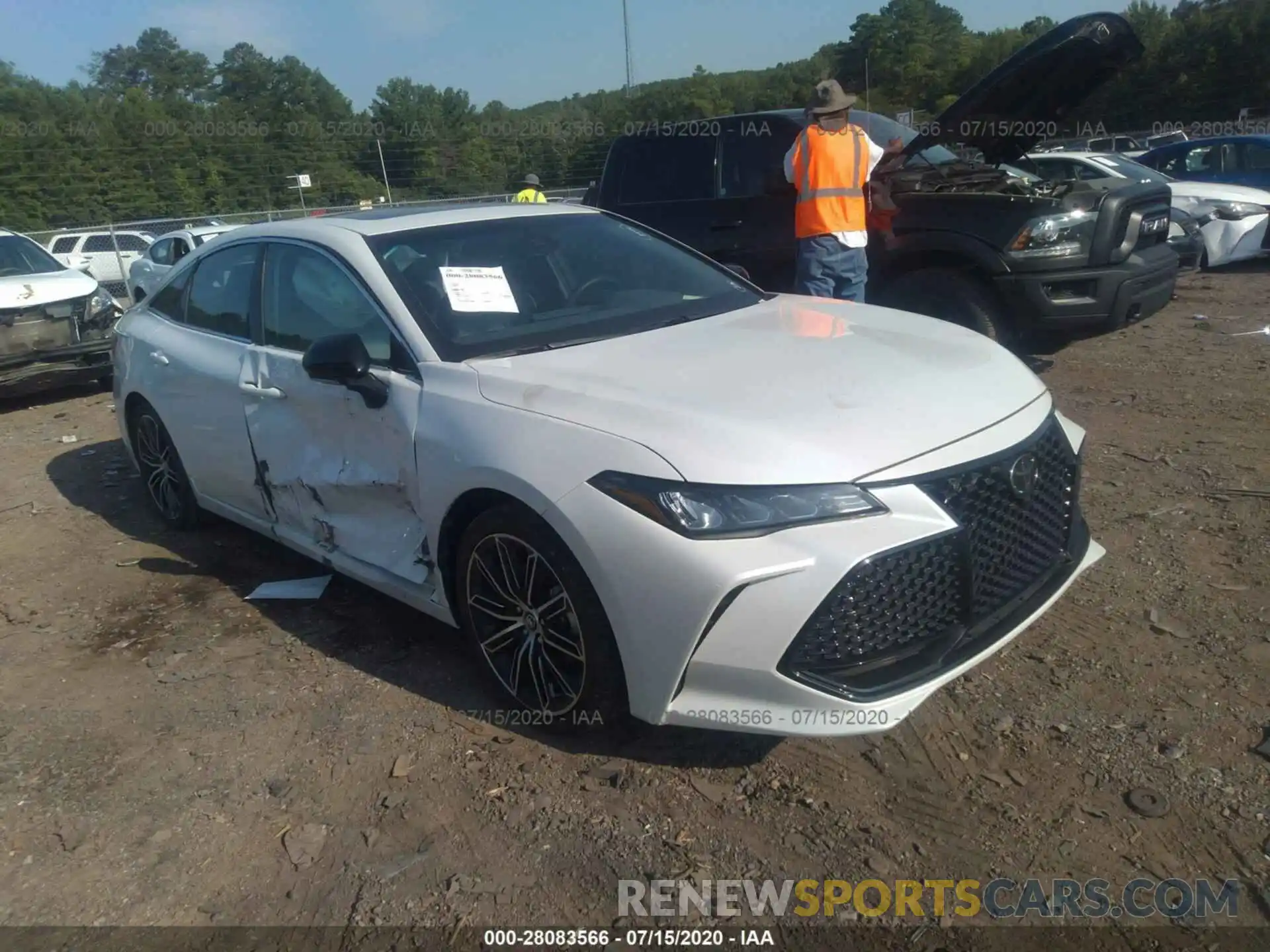 1 Photograph of a damaged car 4T1EZ1FB0LU043224 TOYOTA AVALON 2020