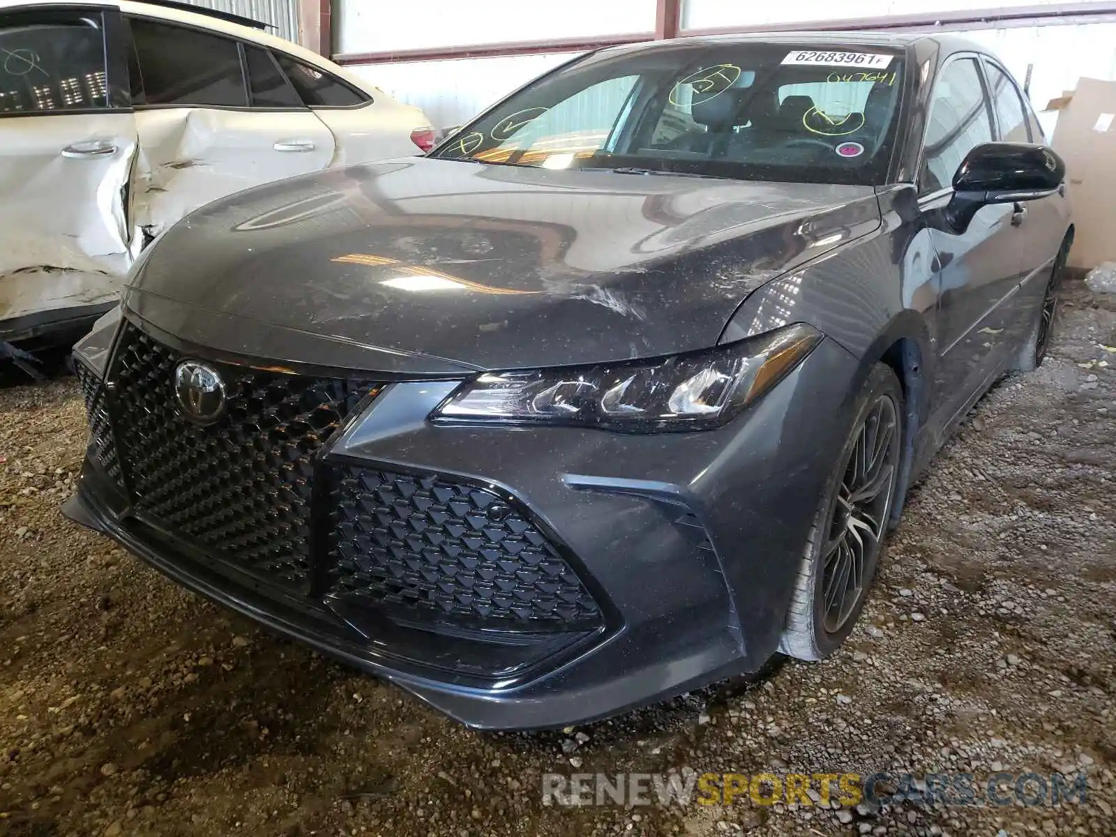 2 Photograph of a damaged car 4T1EZ1FB3LU047641 TOYOTA AVALON 2020