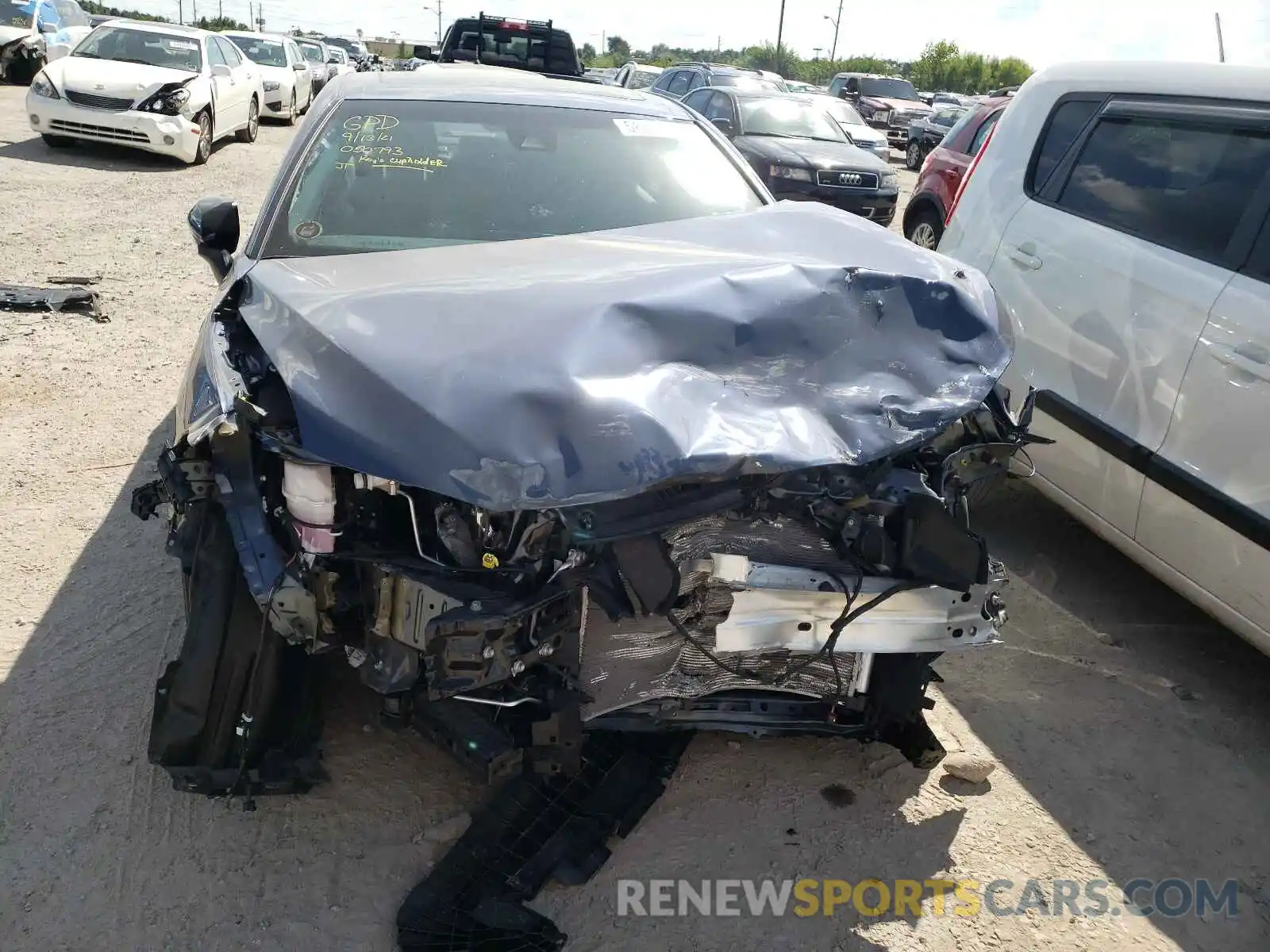 9 Photograph of a damaged car 4T1EZ1FB8LU050793 TOYOTA AVALON 2020