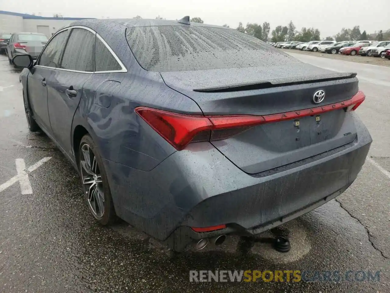 3 Photograph of a damaged car 4T1EZ1FB9LU040094 TOYOTA AVALON 2020