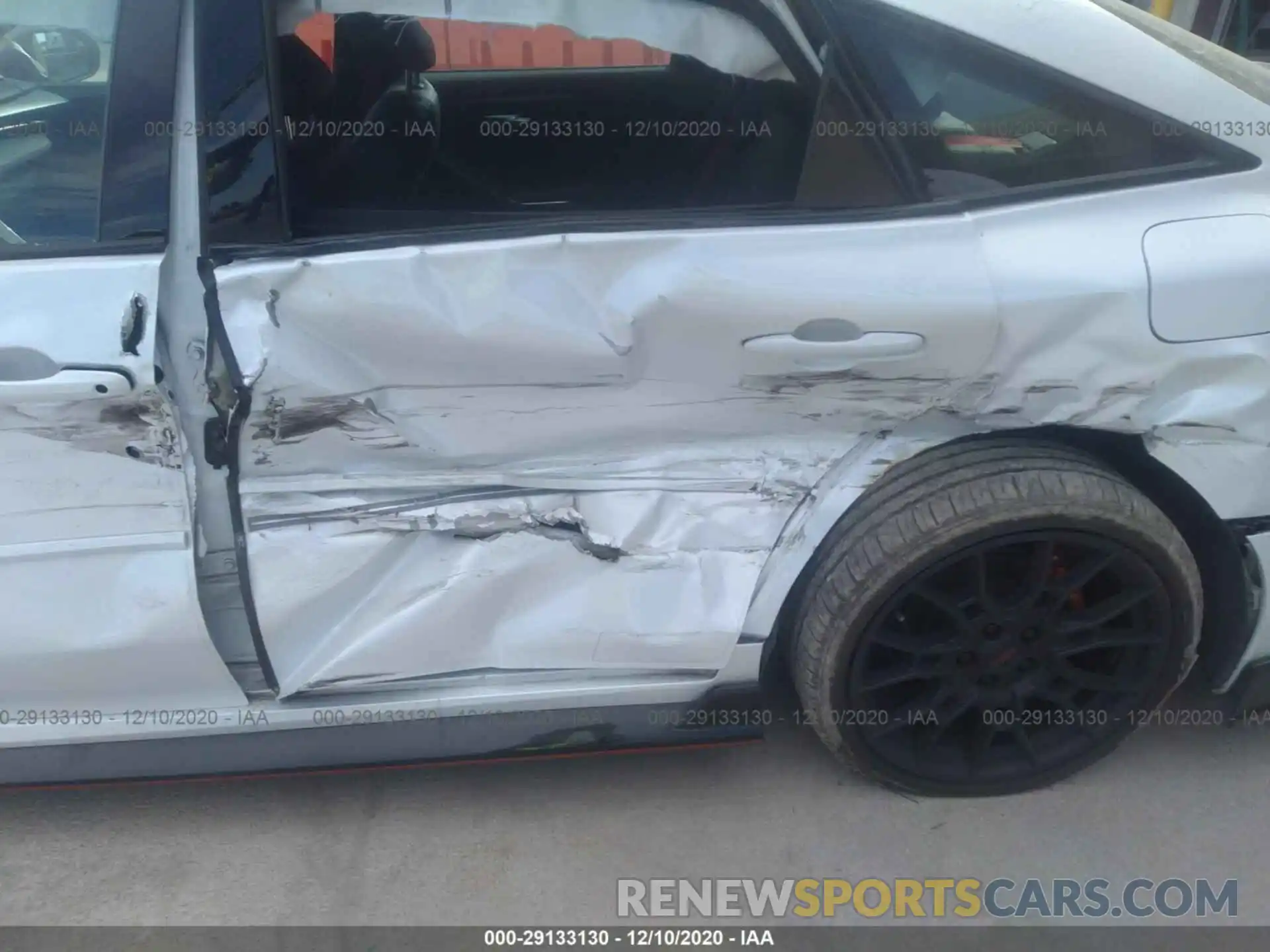 6 Photograph of a damaged car 4T1FZ1FB2LU039485 TOYOTA AVALON 2020