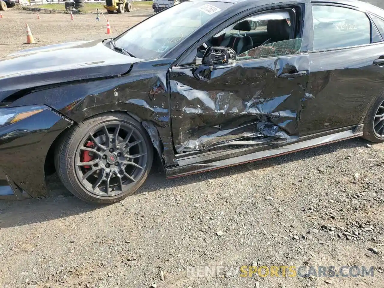 9 Photograph of a damaged car 4T1FZ1FB2LU054200 TOYOTA AVALON 2020