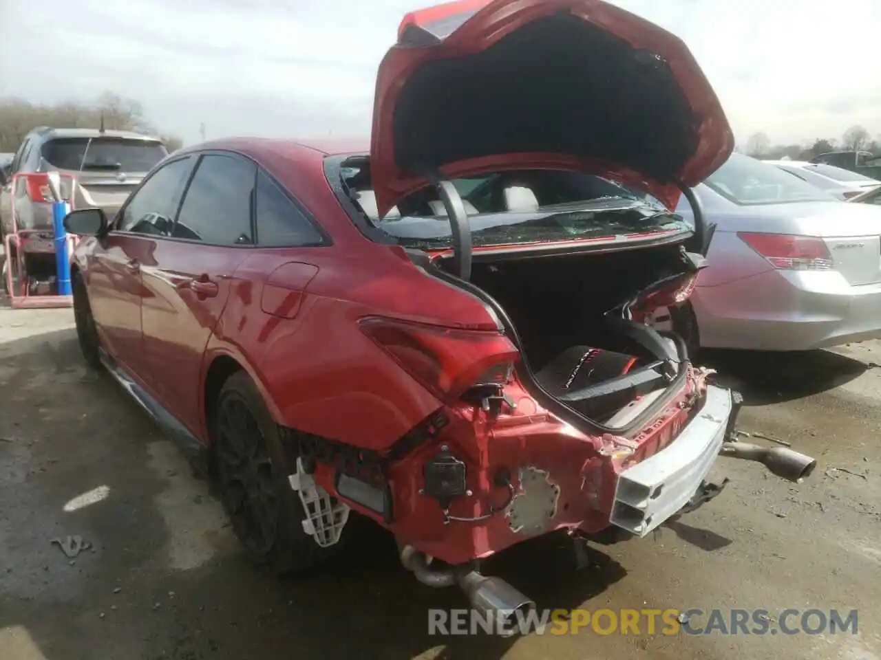 3 Photograph of a damaged car 4T1FZ1FB2LU056092 TOYOTA AVALON 2020