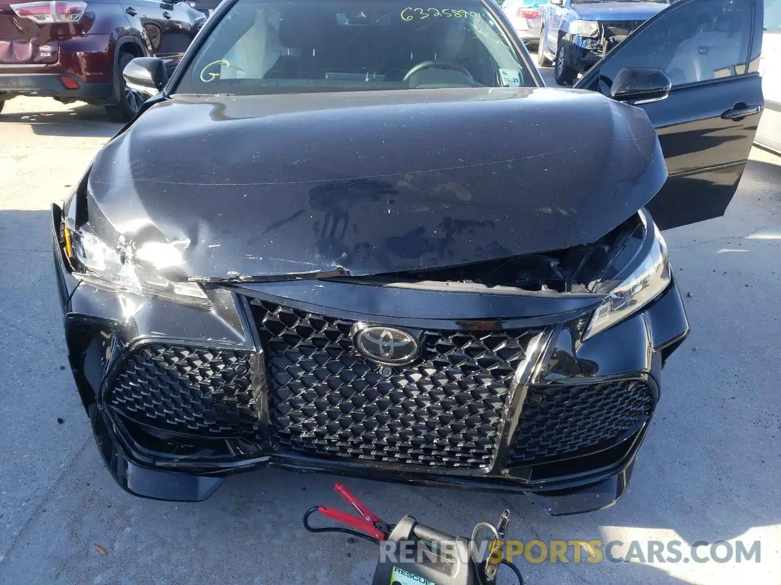 7 Photograph of a damaged car 4T1FZ1FB3LU039446 TOYOTA AVALON 2020