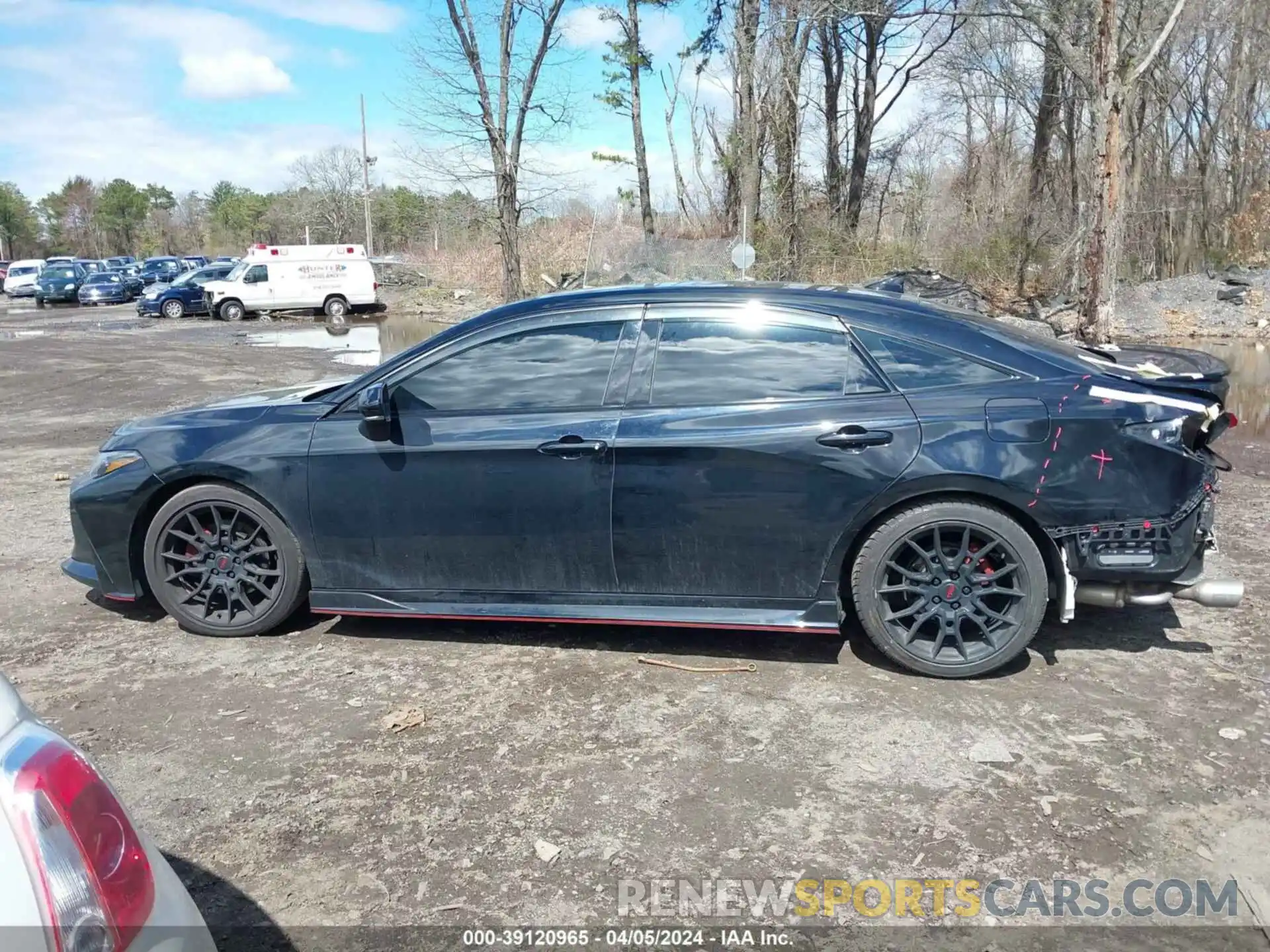 14 Photograph of a damaged car 4T1FZ1FB3LU049510 TOYOTA AVALON 2020