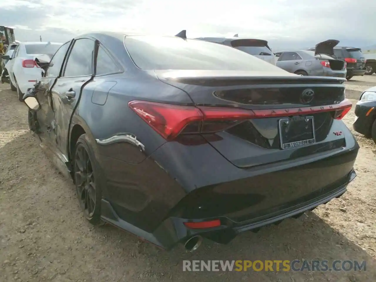 3 Photograph of a damaged car 4T1FZ1FB3LU053671 TOYOTA AVALON 2020