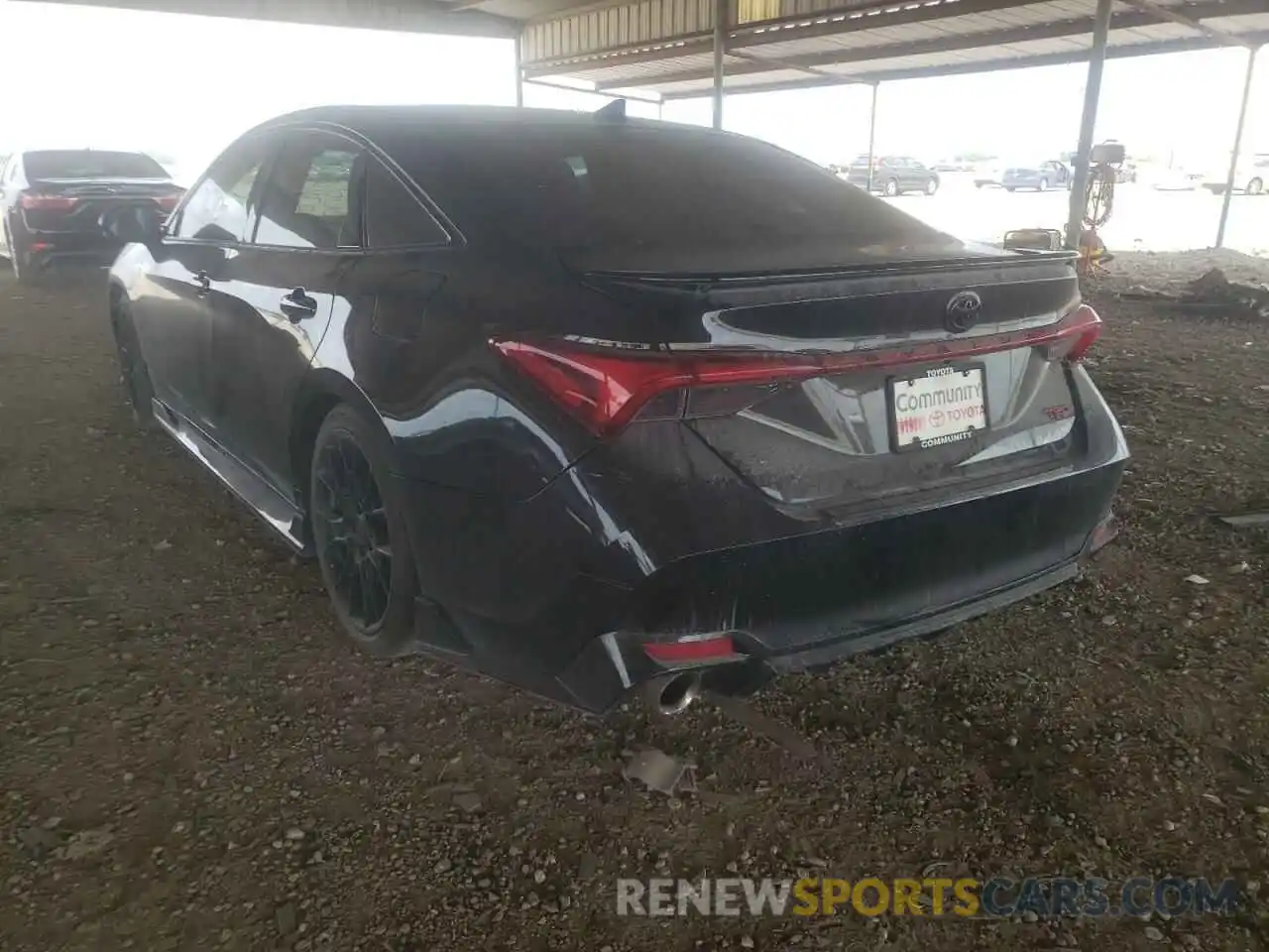 3 Photograph of a damaged car 4T1FZ1FB5LU038928 TOYOTA AVALON 2020