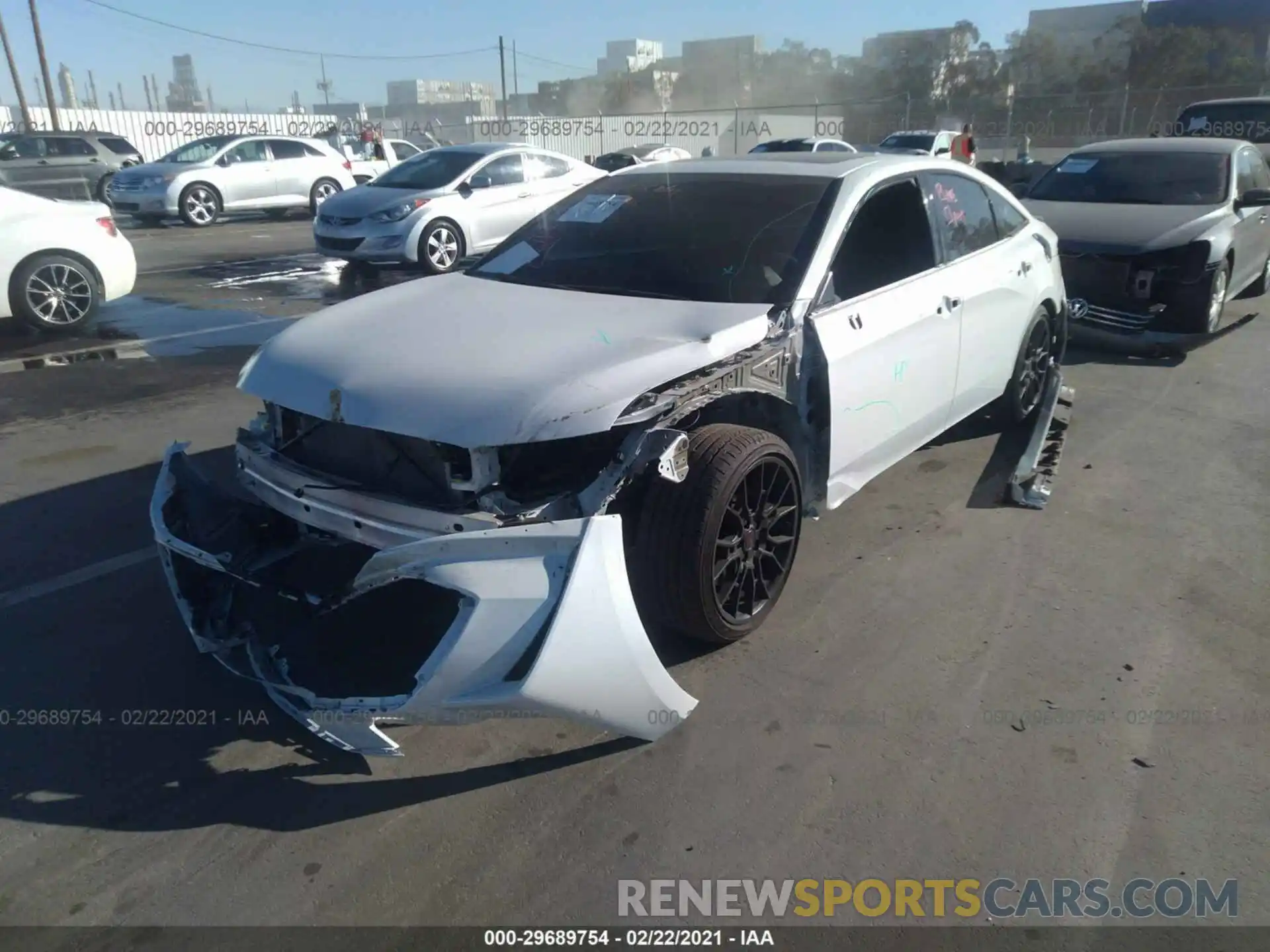 2 Photograph of a damaged car 4T1FZ1FB5LU047192 TOYOTA AVALON 2020