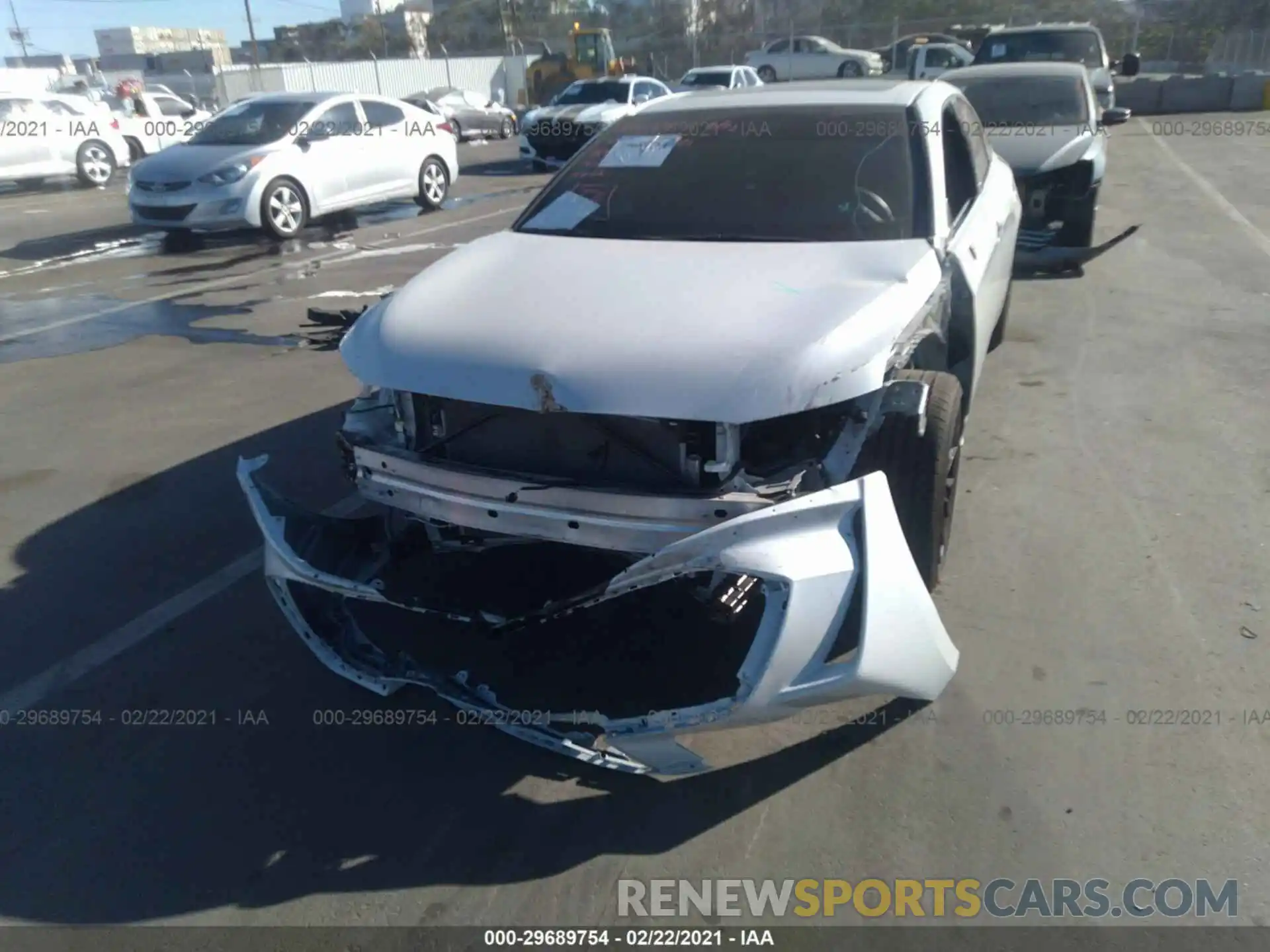 6 Photograph of a damaged car 4T1FZ1FB5LU047192 TOYOTA AVALON 2020