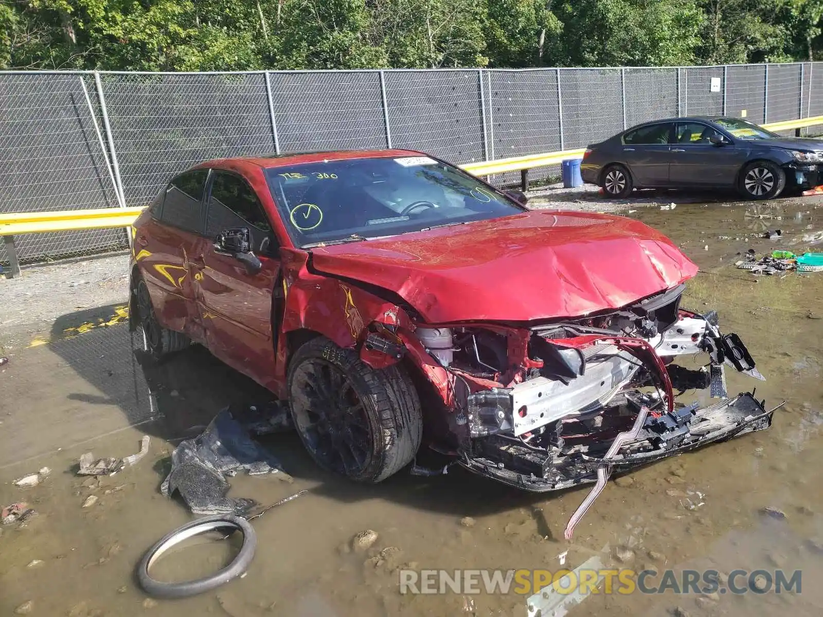 1 Photograph of a damaged car 4T1FZ1FB5LU048049 TOYOTA AVALON 2020