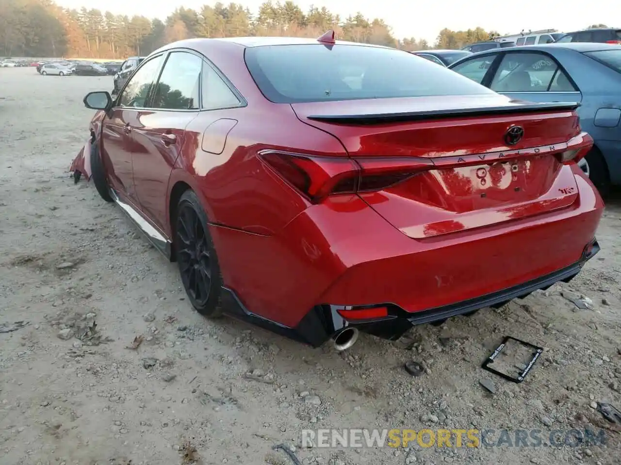 3 Photograph of a damaged car 4T1FZ1FB5LU050030 TOYOTA AVALON 2020