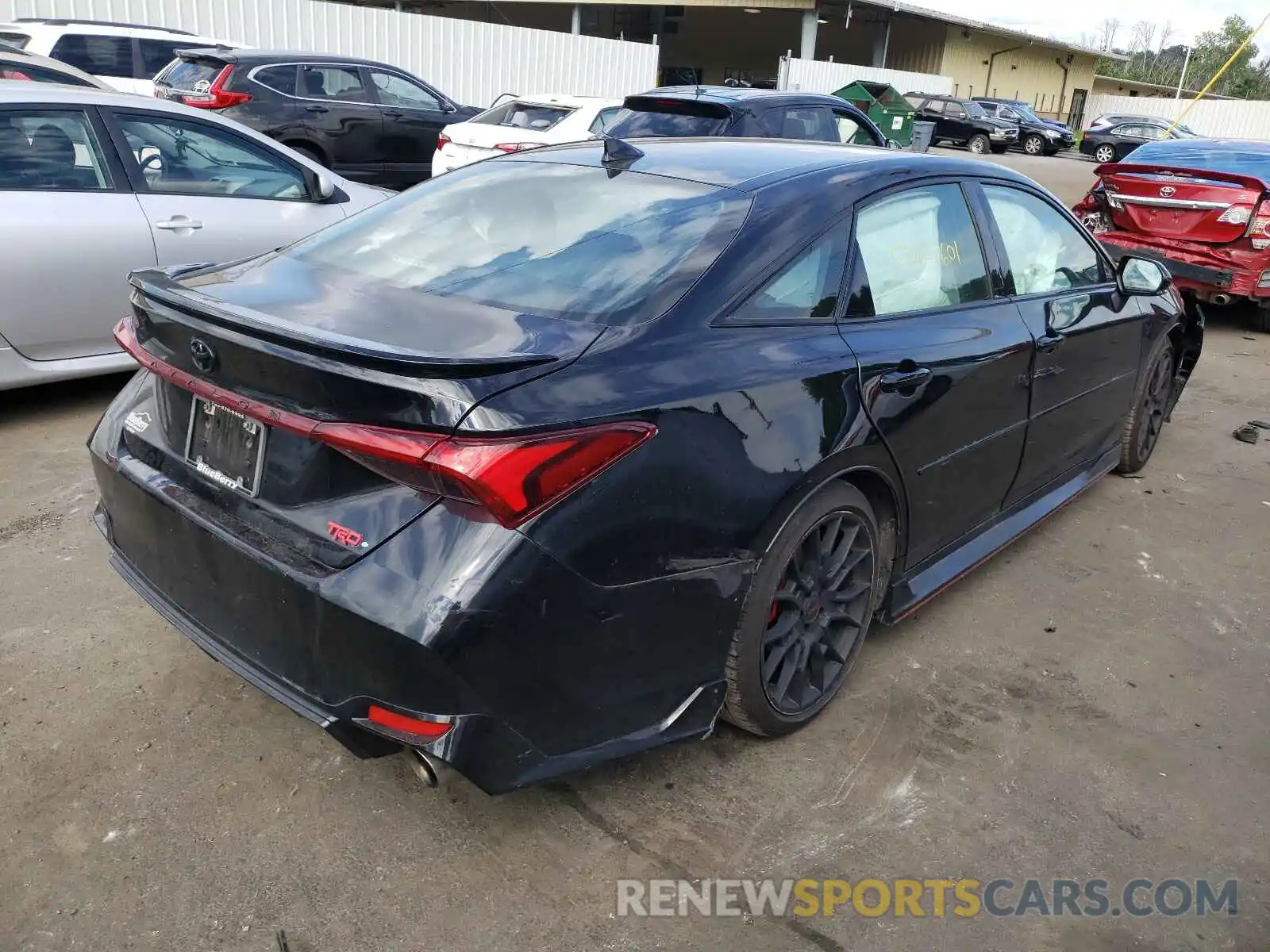 4 Photograph of a damaged car 4T1FZ1FB6LU049887 TOYOTA AVALON 2020