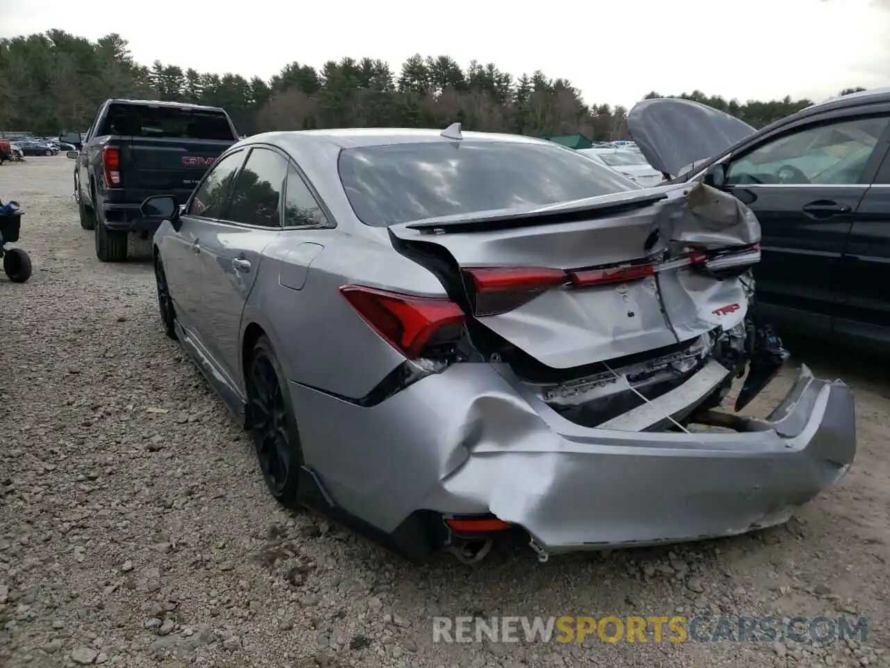 3 Photograph of a damaged car 4T1FZ1FB8LU045999 TOYOTA AVALON 2020