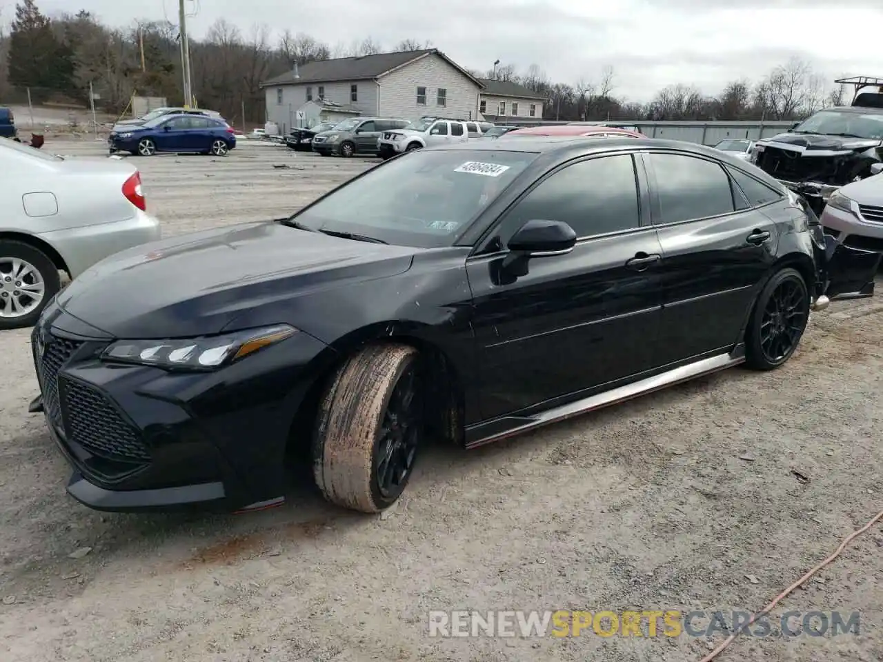 1 Photograph of a damaged car 4T1FZ1FB8LU046165 TOYOTA AVALON 2020