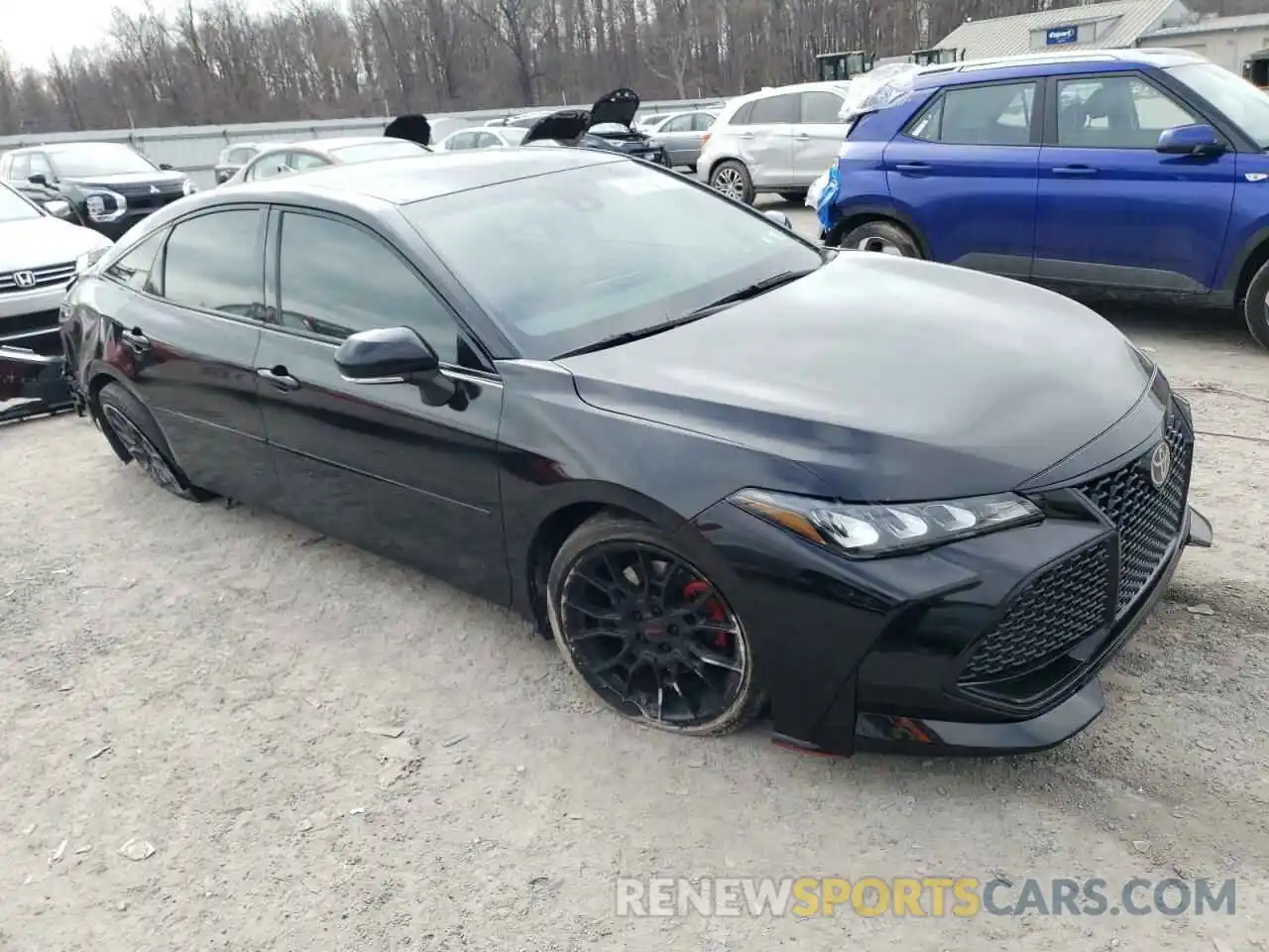 4 Photograph of a damaged car 4T1FZ1FB8LU046165 TOYOTA AVALON 2020