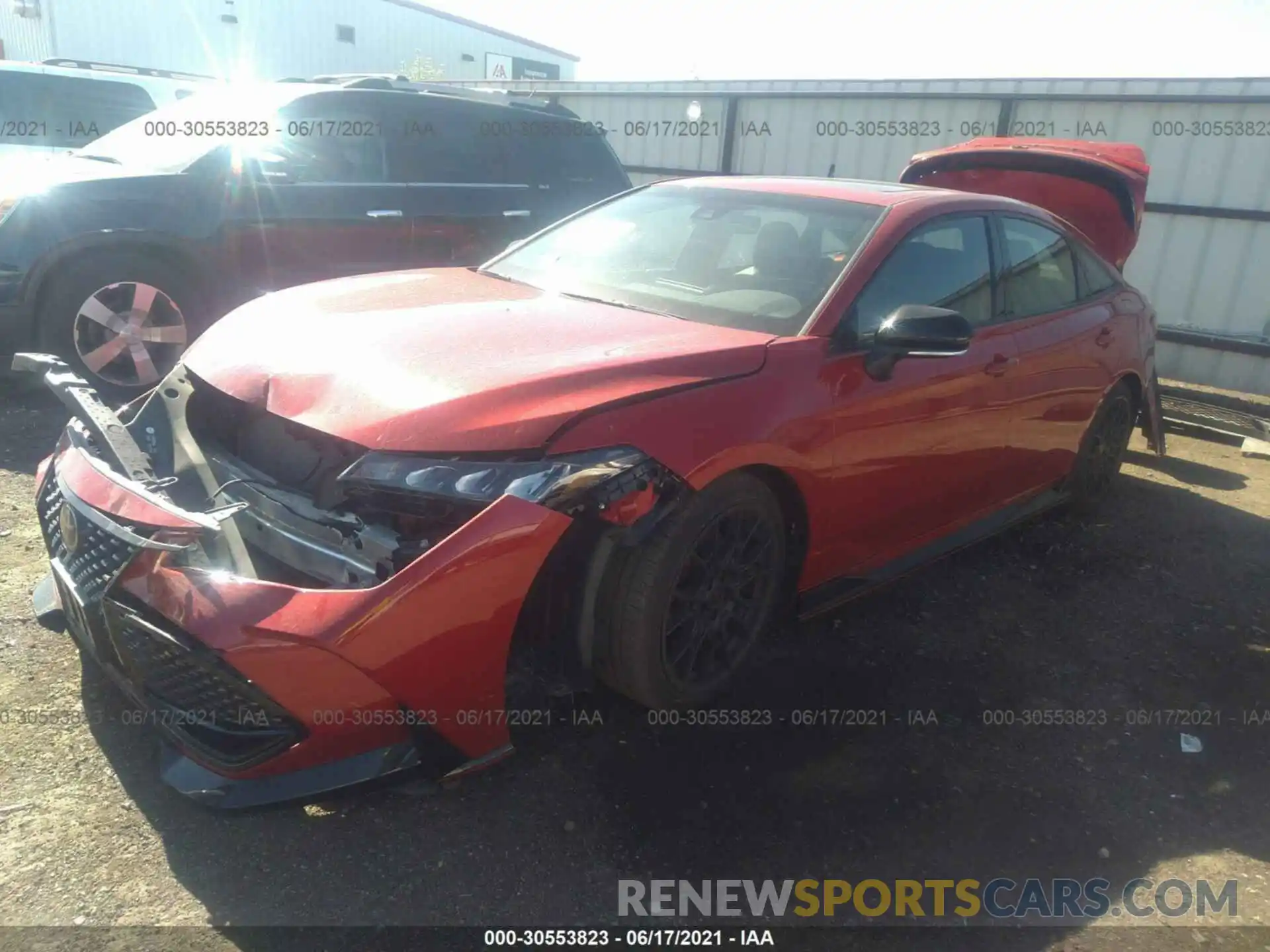 2 Photograph of a damaged car 4T1FZ1FB8LU053343 TOYOTA AVALON 2020