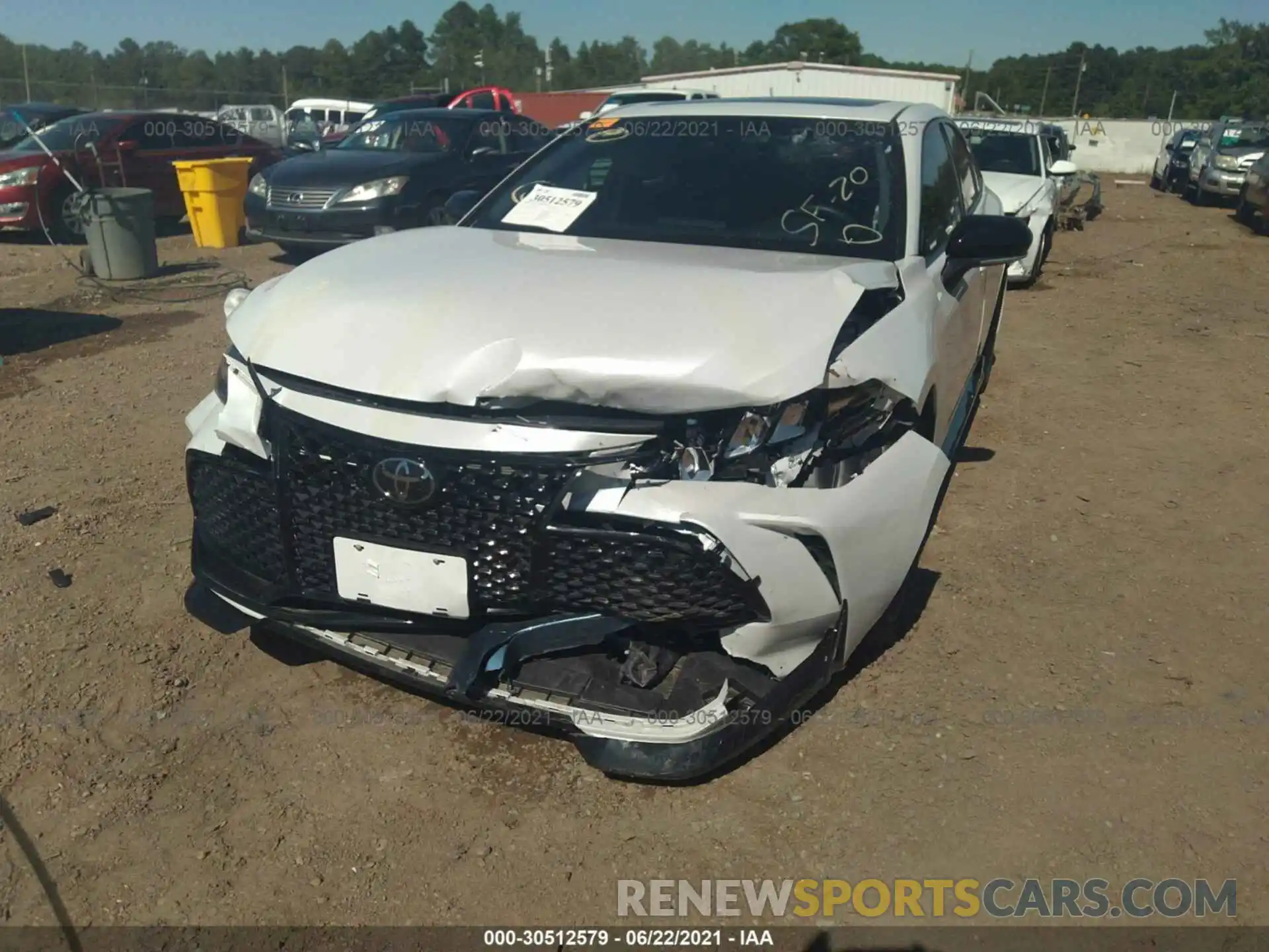 6 Photograph of a damaged car 4T1FZ1FB9LU047082 TOYOTA AVALON 2020