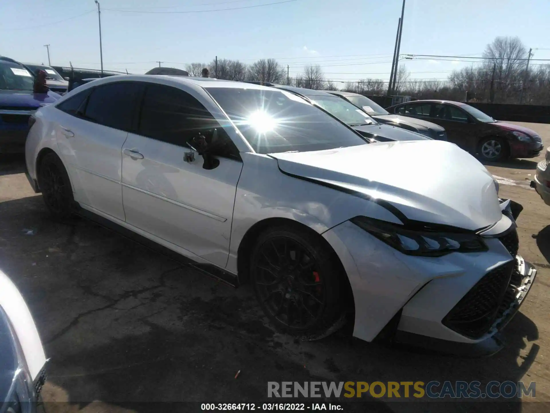 1 Photograph of a damaged car 4T1FZ1FB9LU051343 TOYOTA AVALON 2020