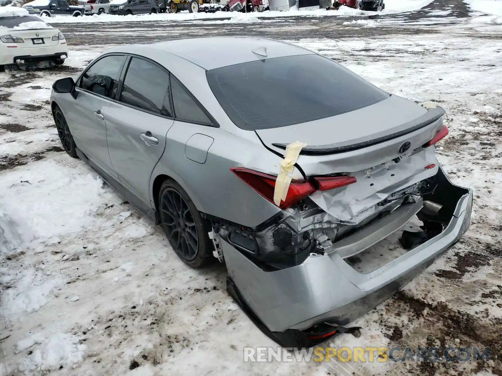 3 Photograph of a damaged car 4T1FZ1FBXLU040108 TOYOTA AVALON 2020