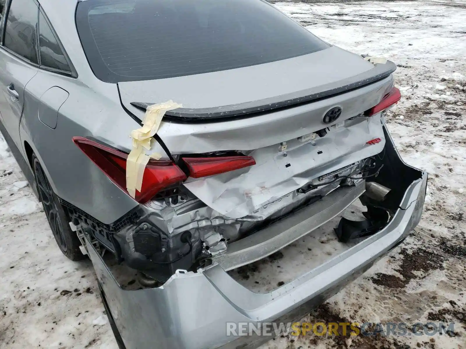 9 Photograph of a damaged car 4T1FZ1FBXLU040108 TOYOTA AVALON 2020