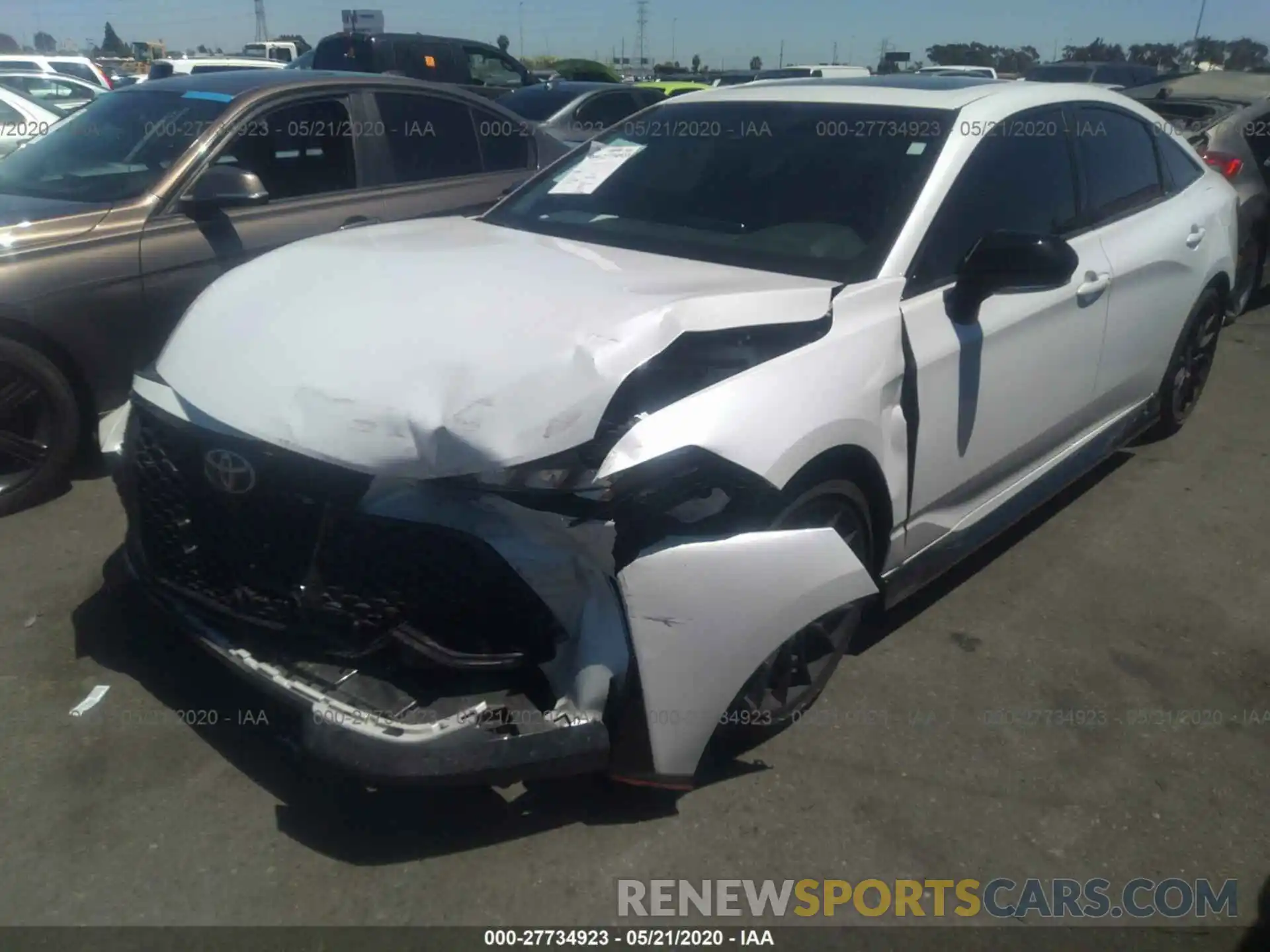 2 Photograph of a damaged car 4T1FZ1FBXLU043932 TOYOTA AVALON 2020