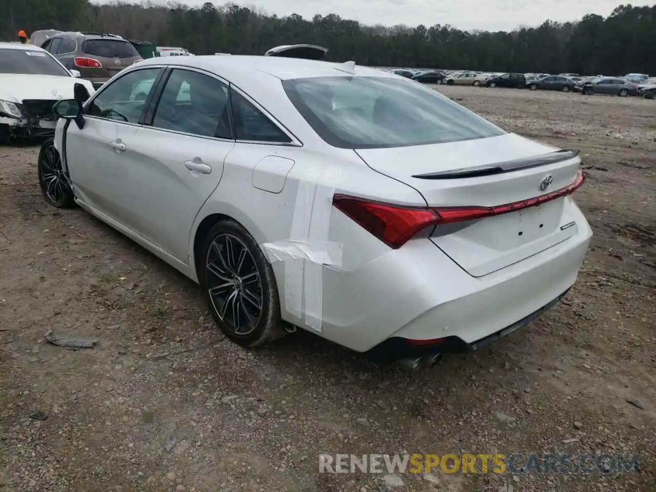 3 Photograph of a damaged car 4T1HZ1FB3LU040038 TOYOTA AVALON 2020