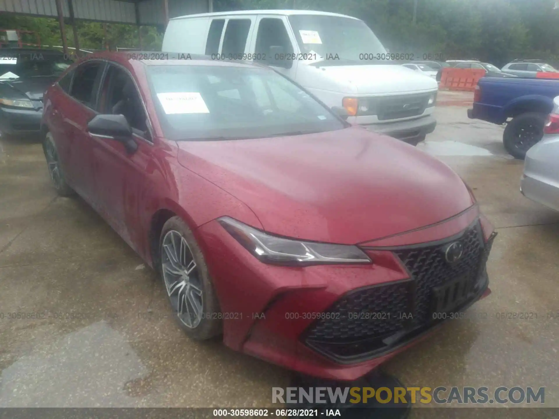 1 Photograph of a damaged car 4T1HZ1FB3LU041190 TOYOTA AVALON 2020