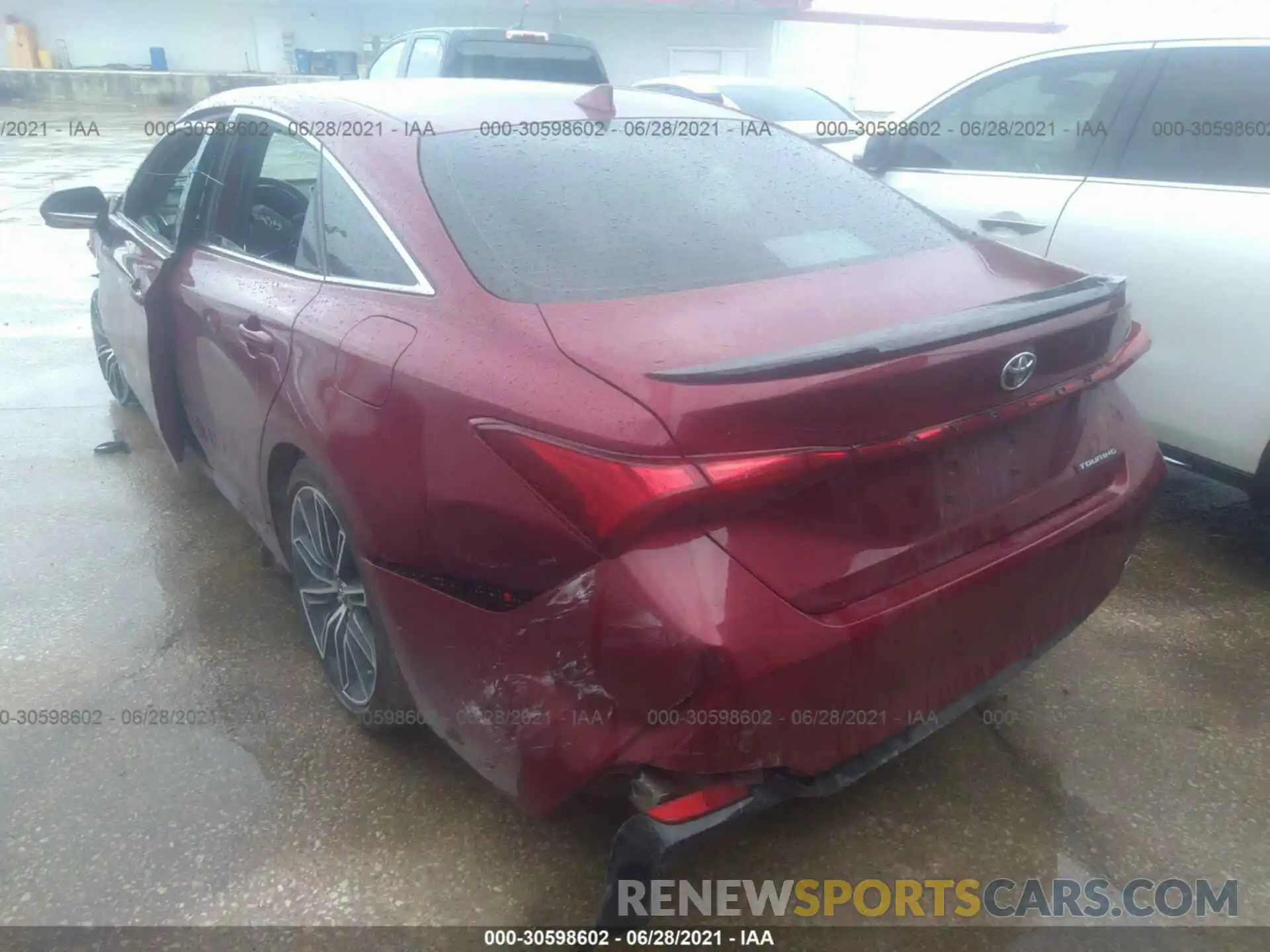 3 Photograph of a damaged car 4T1HZ1FB3LU041190 TOYOTA AVALON 2020