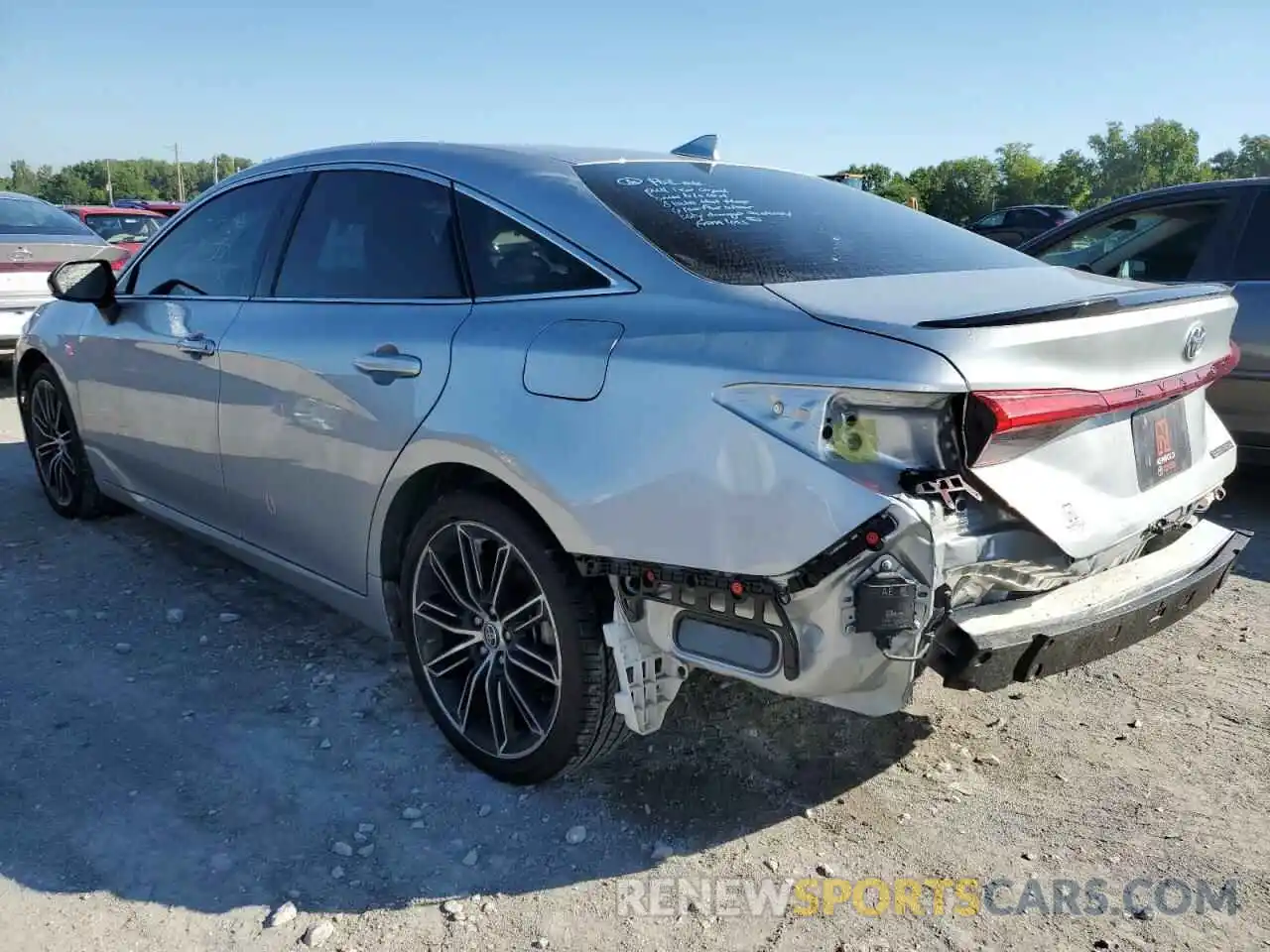 3 Photograph of a damaged car 4T1HZ1FB4LU054837 TOYOTA AVALON 2020