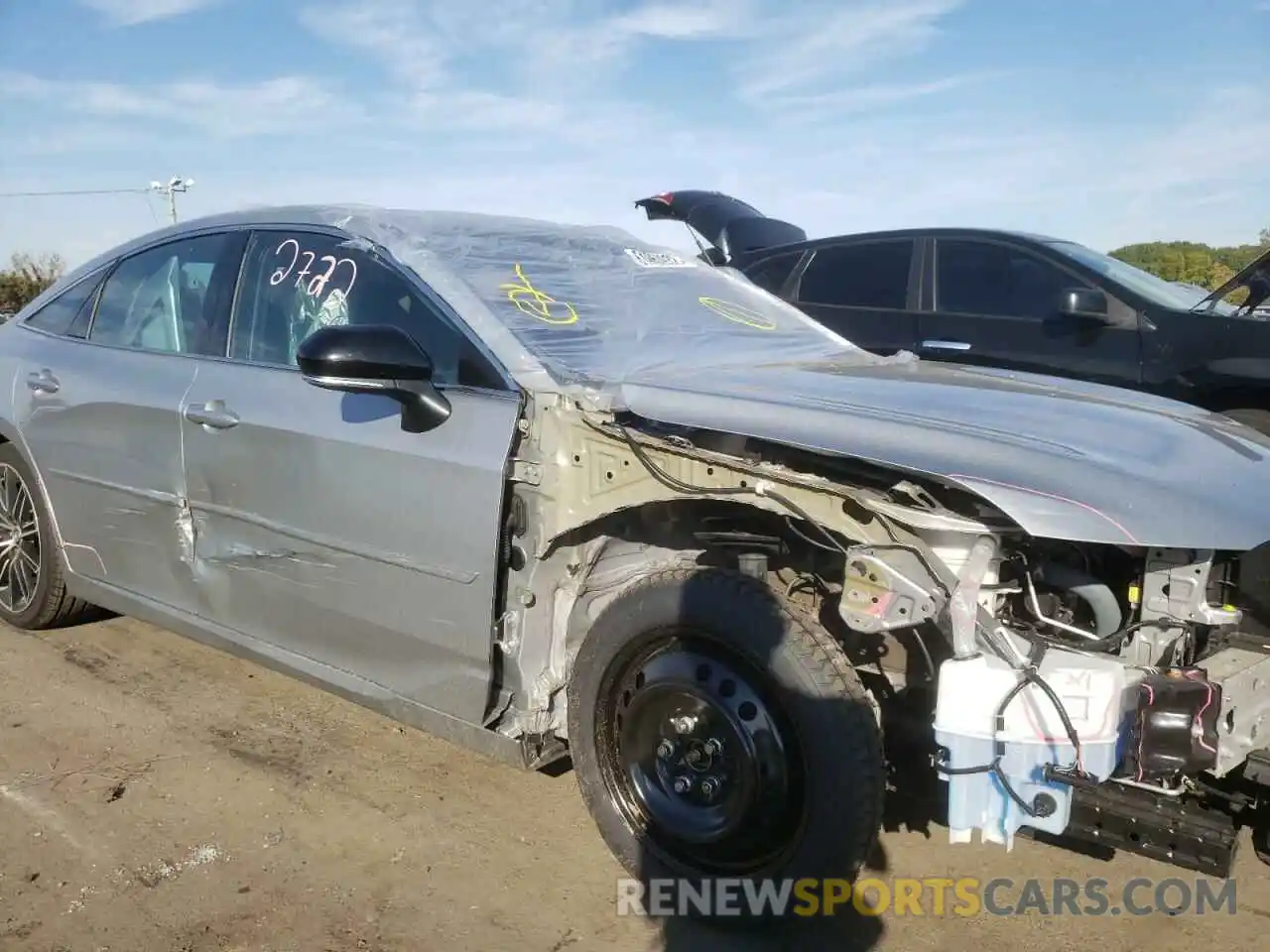 9 Photograph of a damaged car 4T1HZ1FB6LU040146 TOYOTA AVALON 2020